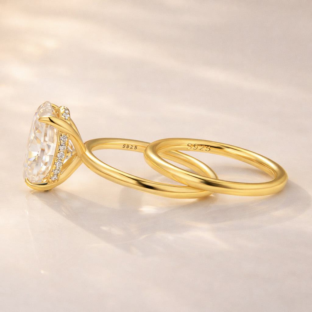 Moissanite 4.0Ct Solitaire Oval Cut Engagement Ring with Plain Wedding Band - louilyjewelry