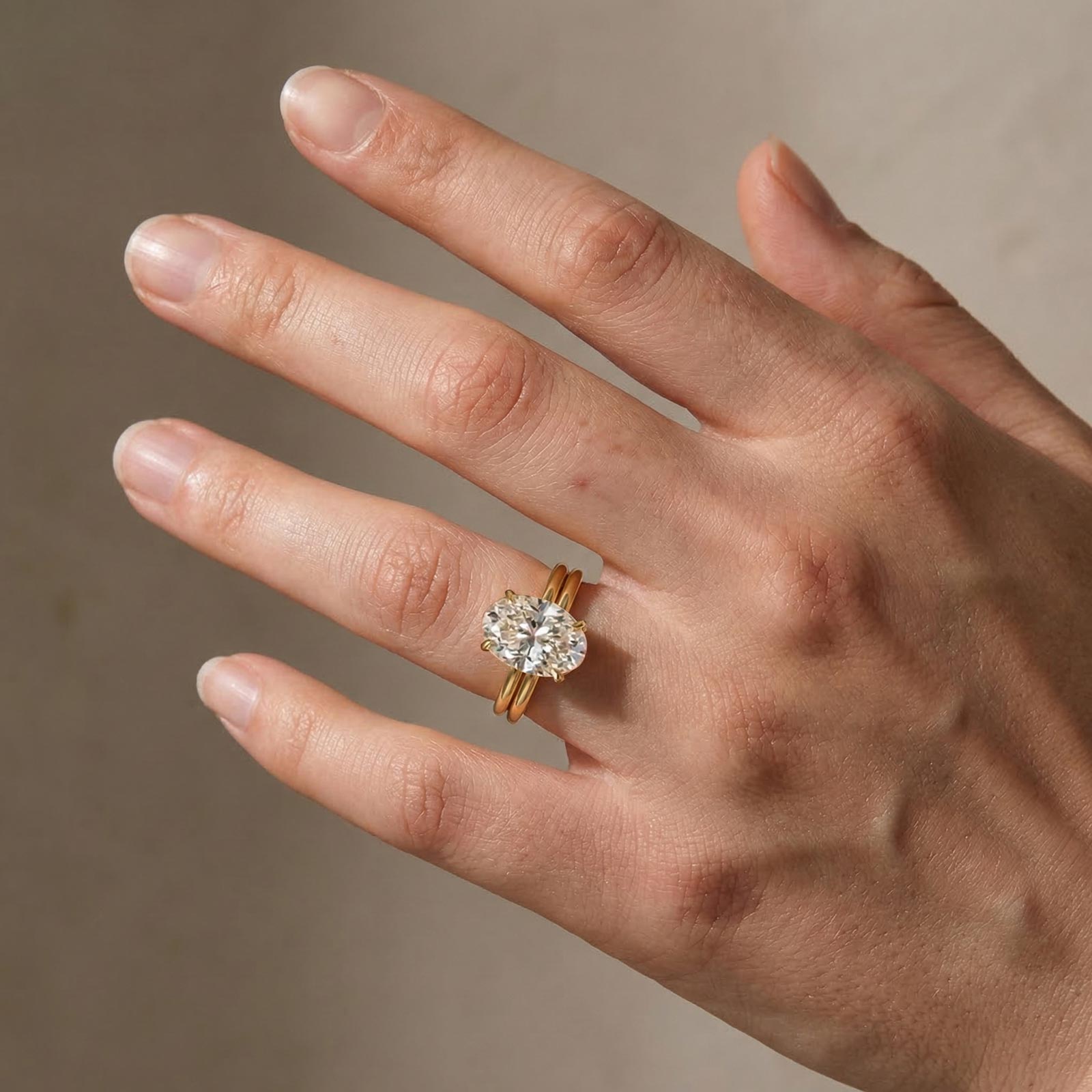 Moissanite 4.0Ct Solitaire Oval Cut Engagement Ring with Plain Wedding Band - louilyjewelry