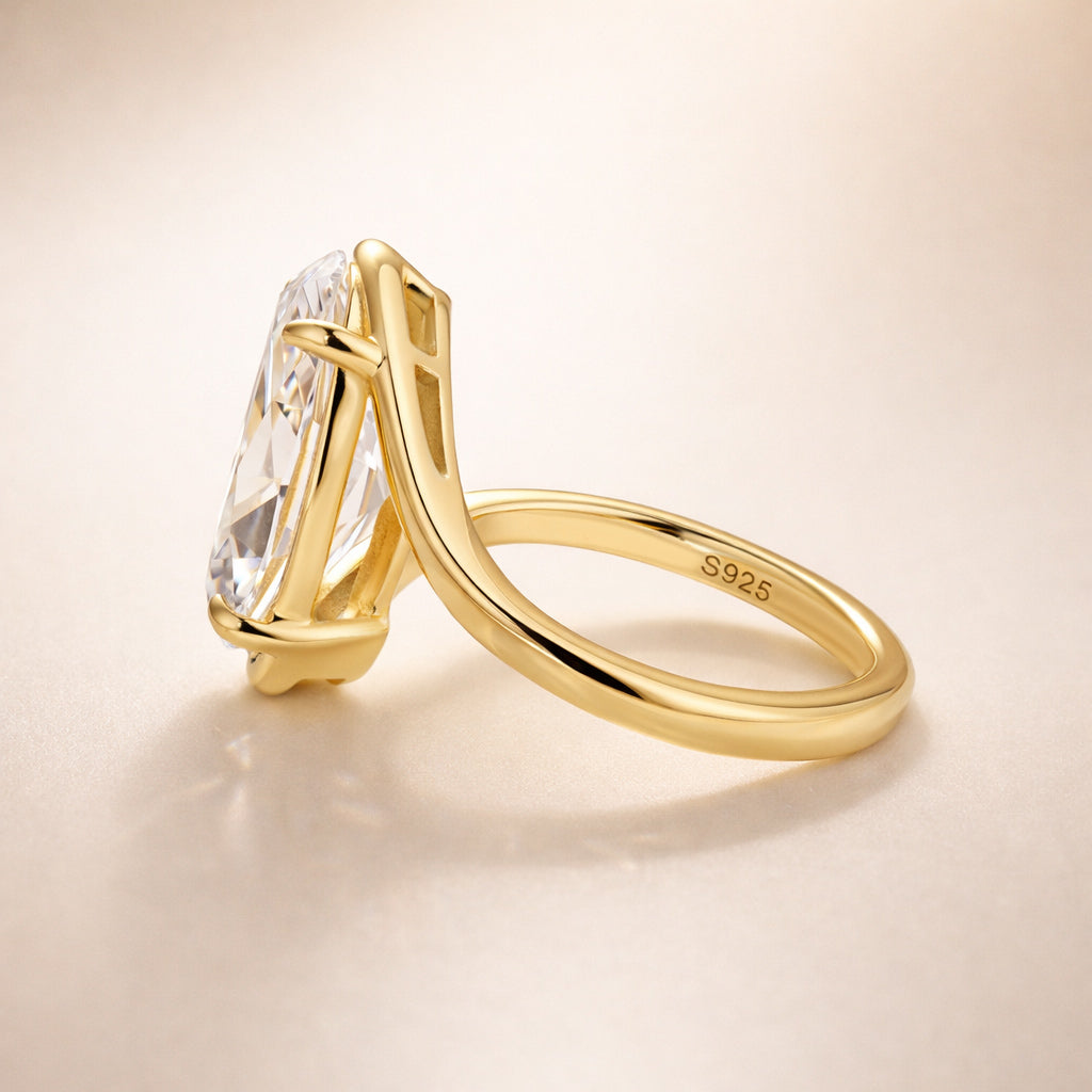 S925 5.0Ct Oval Cut Solitaire Simulated Diamond Engagement Ring in Sterling Silver