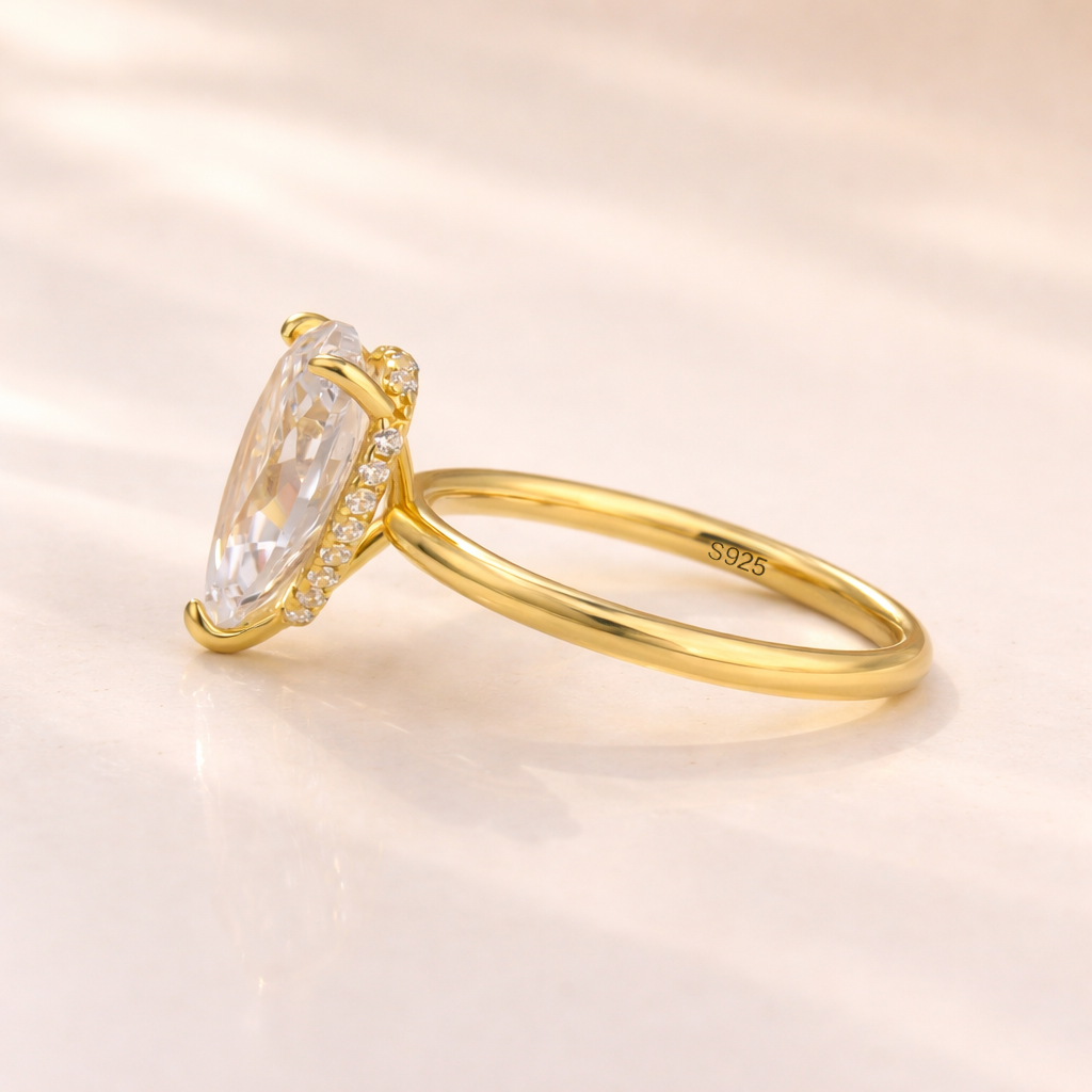 S925 Pear Cut Solitaire Simulated Diamond Engagement Ring in Sterling Silver - louilyjewelry