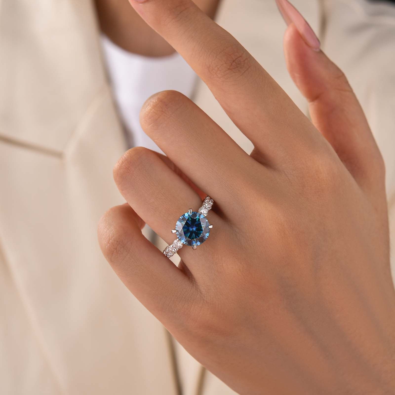 S925 Moissanite 4.0Ct Green/Blue Round Cut Gold Plated Engagement Ring For Everyday Wear
