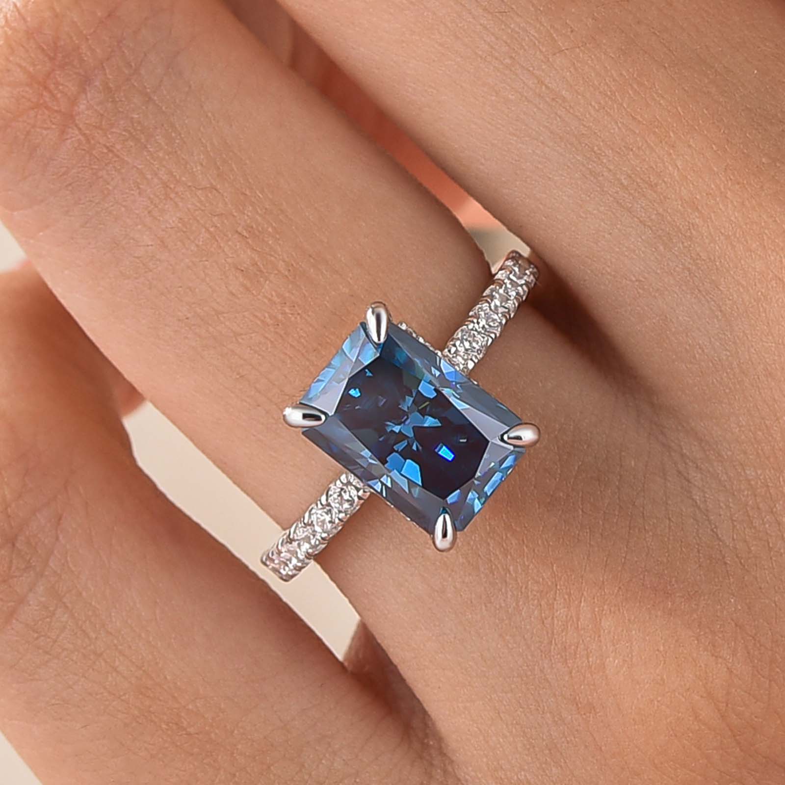 S925 Moissanite 3.5Ct Radiant Cut Chic Blue Stone Ring Travel Ring For Women