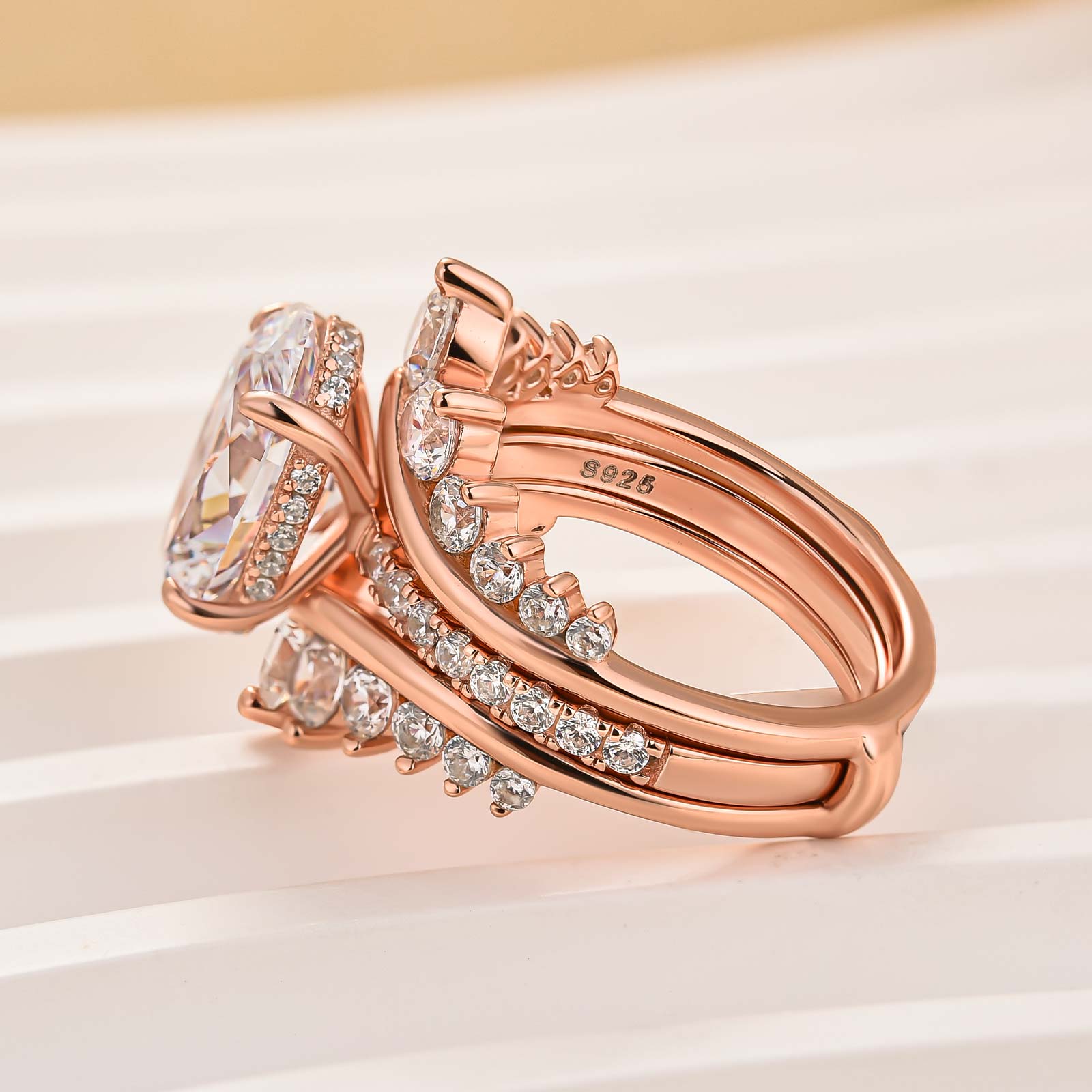 Louily Exclusive Oval Cut Wedding Ring Set With Jacket Wedding Band