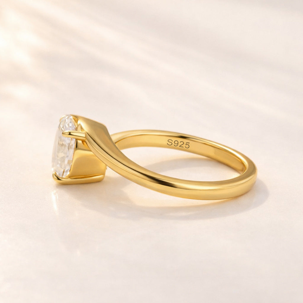 S925 2.0 Ct Oval Cut Solitaire Engagement Ring In 925 Sterling Silver - louilyjewelry