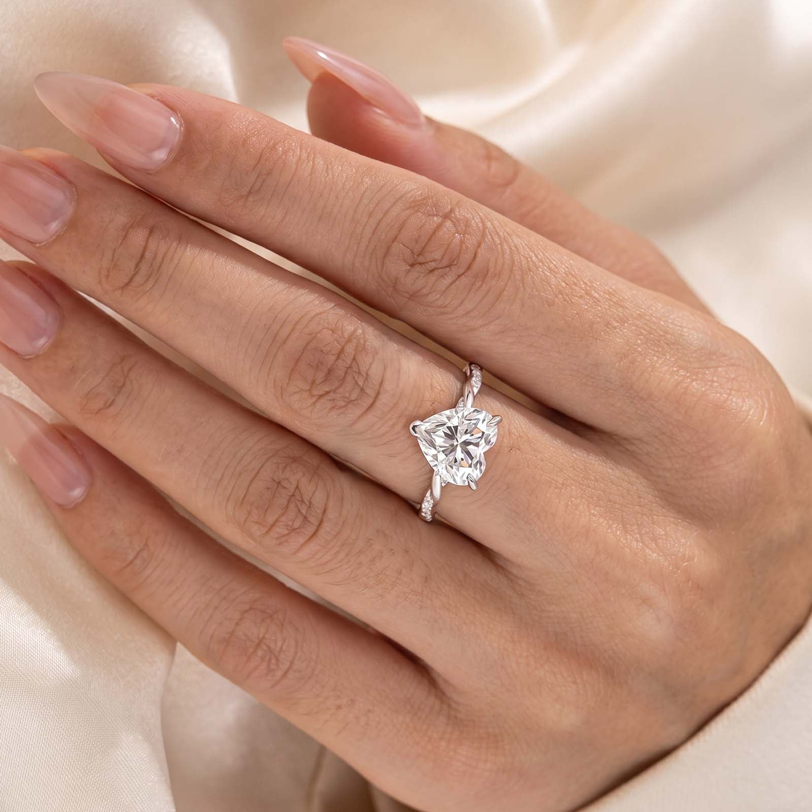 S925 Moissanite 3.0Ct Heart Cut Twist Romantic Everyday Wearable Ring For Date Nights