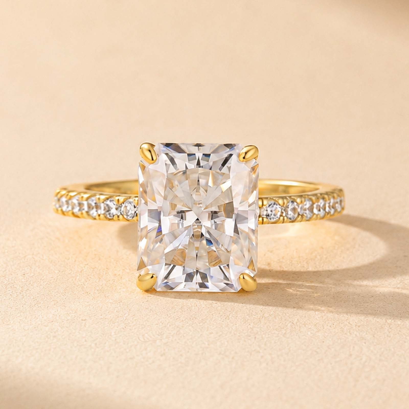 S925 Moissanite 4.0Ct Radiant Cut Concealed Halo Engagement Ring In Sterling Silver Travel Ring
