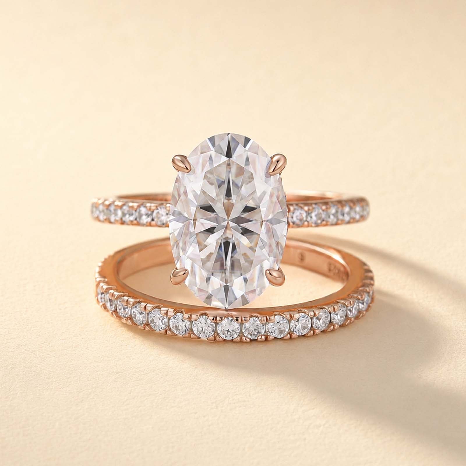 S925 4.0 Carat Oval Cut Wedding Ring Set With Hidden Halo Promise Ring Classic Half Wedding Band