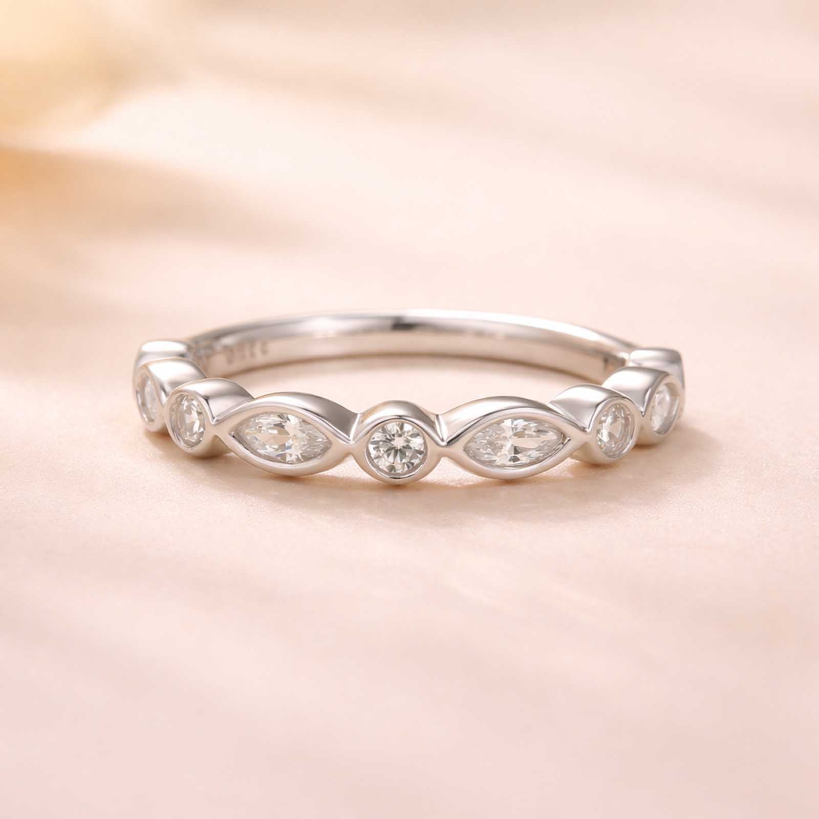 S925 18K White Gold Bezel Marquise Cut & Round Cut Wedding Band For Women Gifts