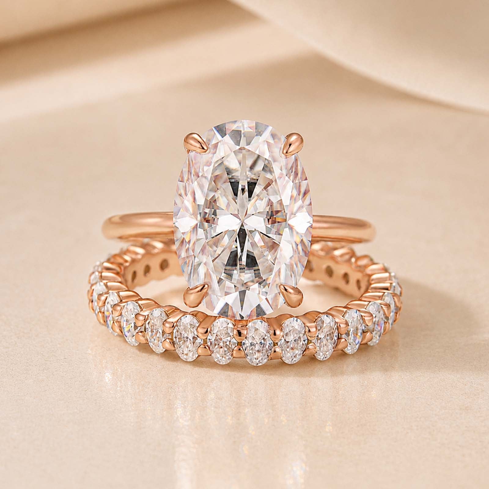 S92Moissanite 5.5 Ct Hidden Halo Oval Cut Engagement Ring With Eternal Oval Cut Ring