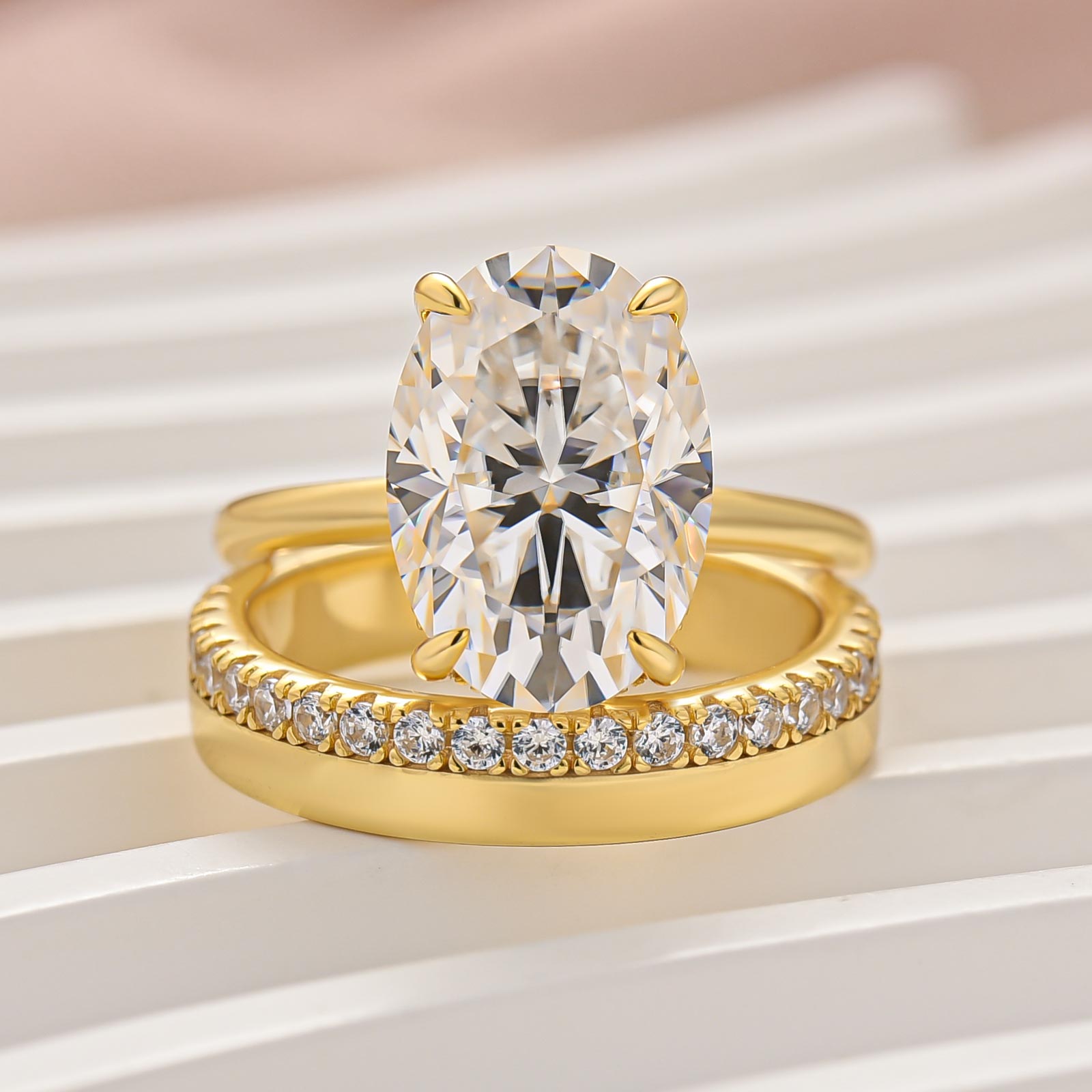 Moissanite 2PC 5.5Ct Oval Cut Hidden Halo Engagement Ring With Round Cut Wedding Band Wedding Ring Set