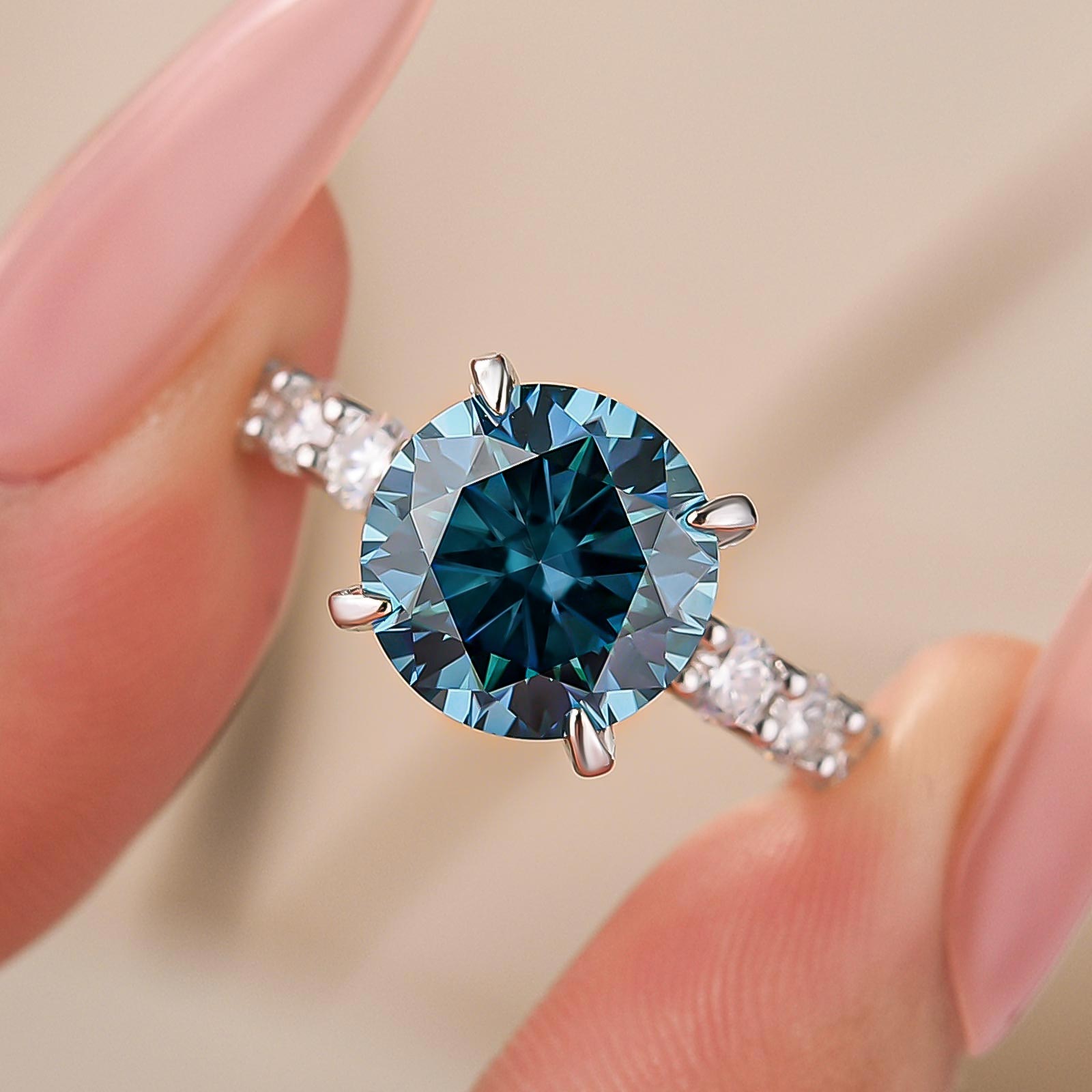 S925 Moissanite 4.0Ct Green/Blue Round Cut Gold Plated Engagement Ring For Everyday Wear