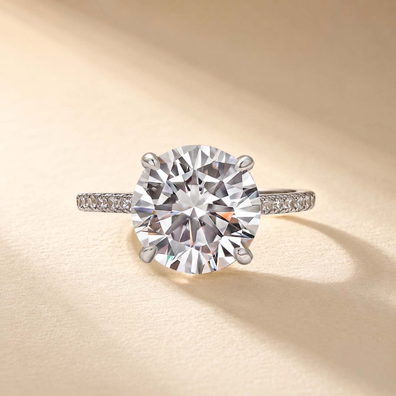 S925 Classic Moissanite 4.0 Carat Round Cut Engagement Ring