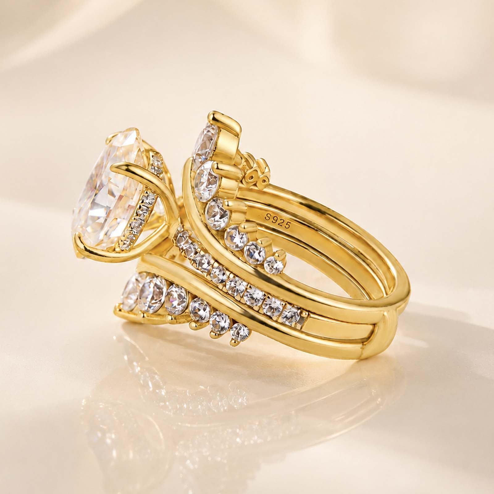 S925 Moissanite 4.0Ct Oval Cut Engagement Ring in Sterling Silver with V-Shaped Crown Enhancer Wedding Band
