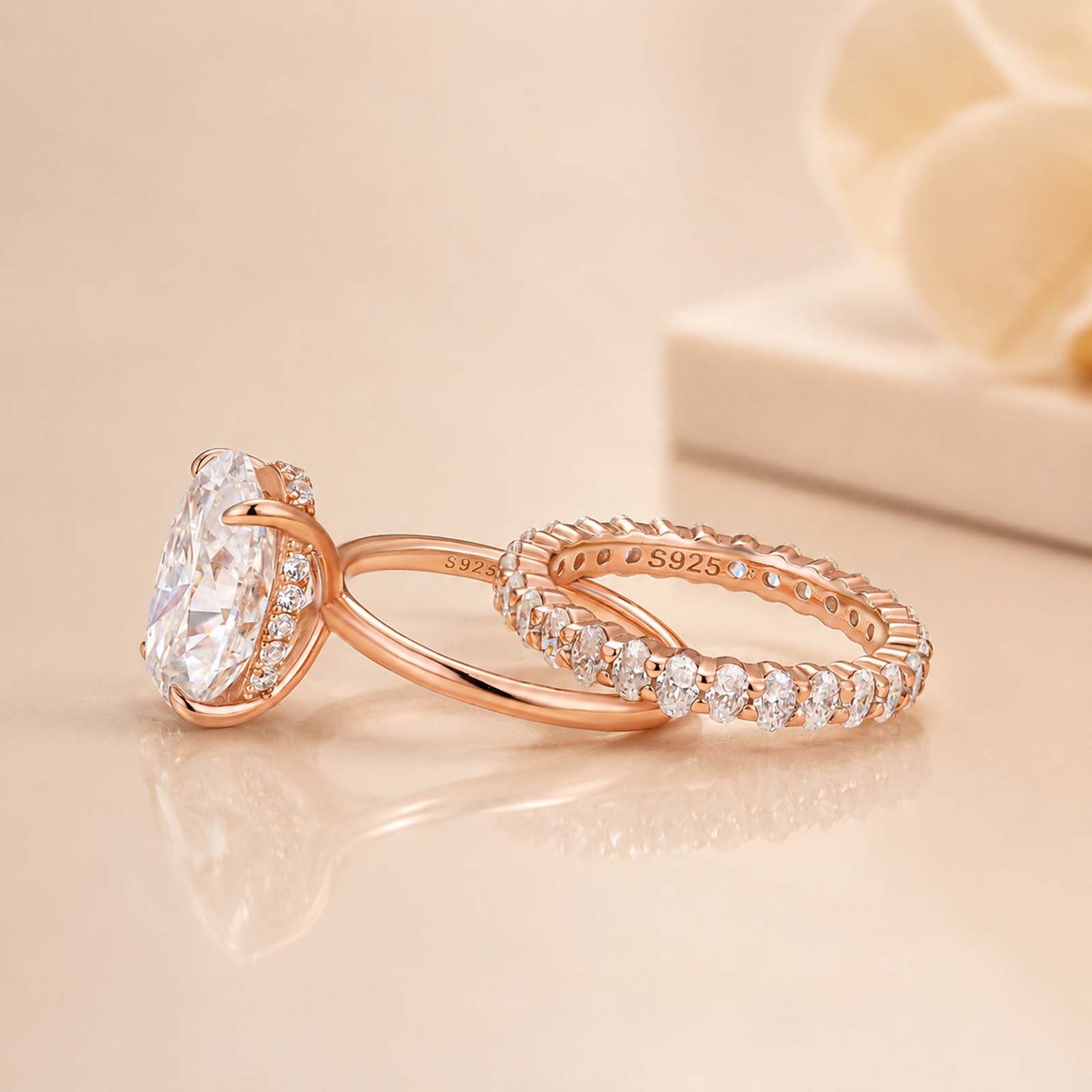 S92Moissanite 5.5 Ct Hidden Halo Oval Cut Engagement Ring With Eternal Oval Cut Ring