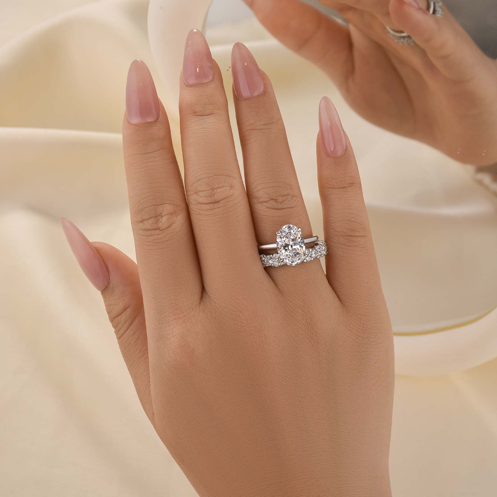 4.0Ct Oval Cut Wedding Ring Set With Round Cut Wedding Band