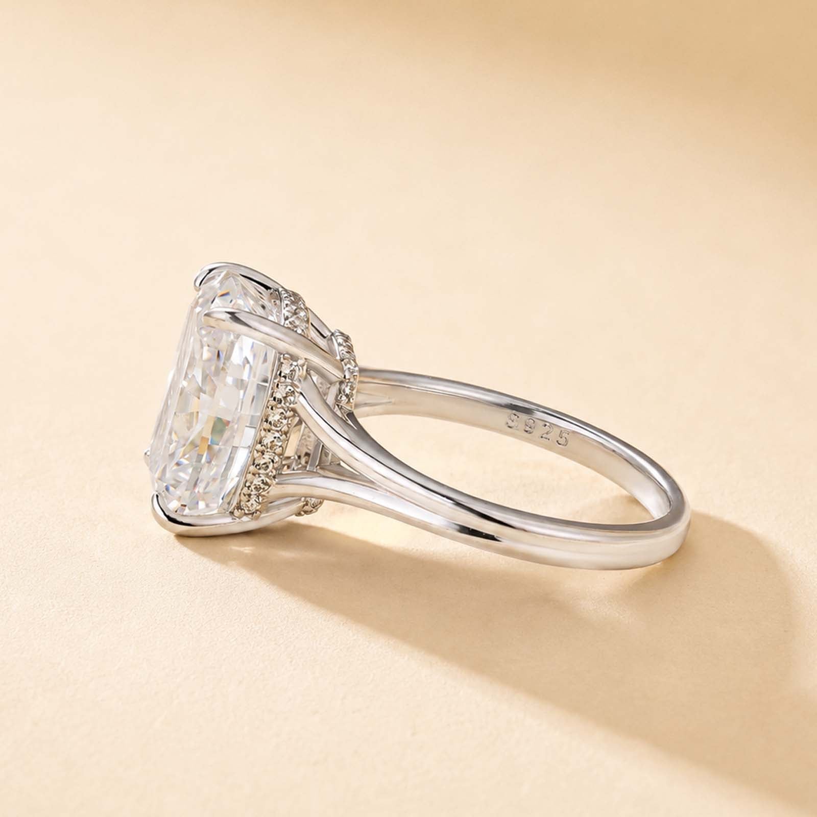 S925 5.5Ct Cushion Cut Split Shank Engagement Ring Gold Plated Hidden Halo Bridal Ring For Everyday Wear