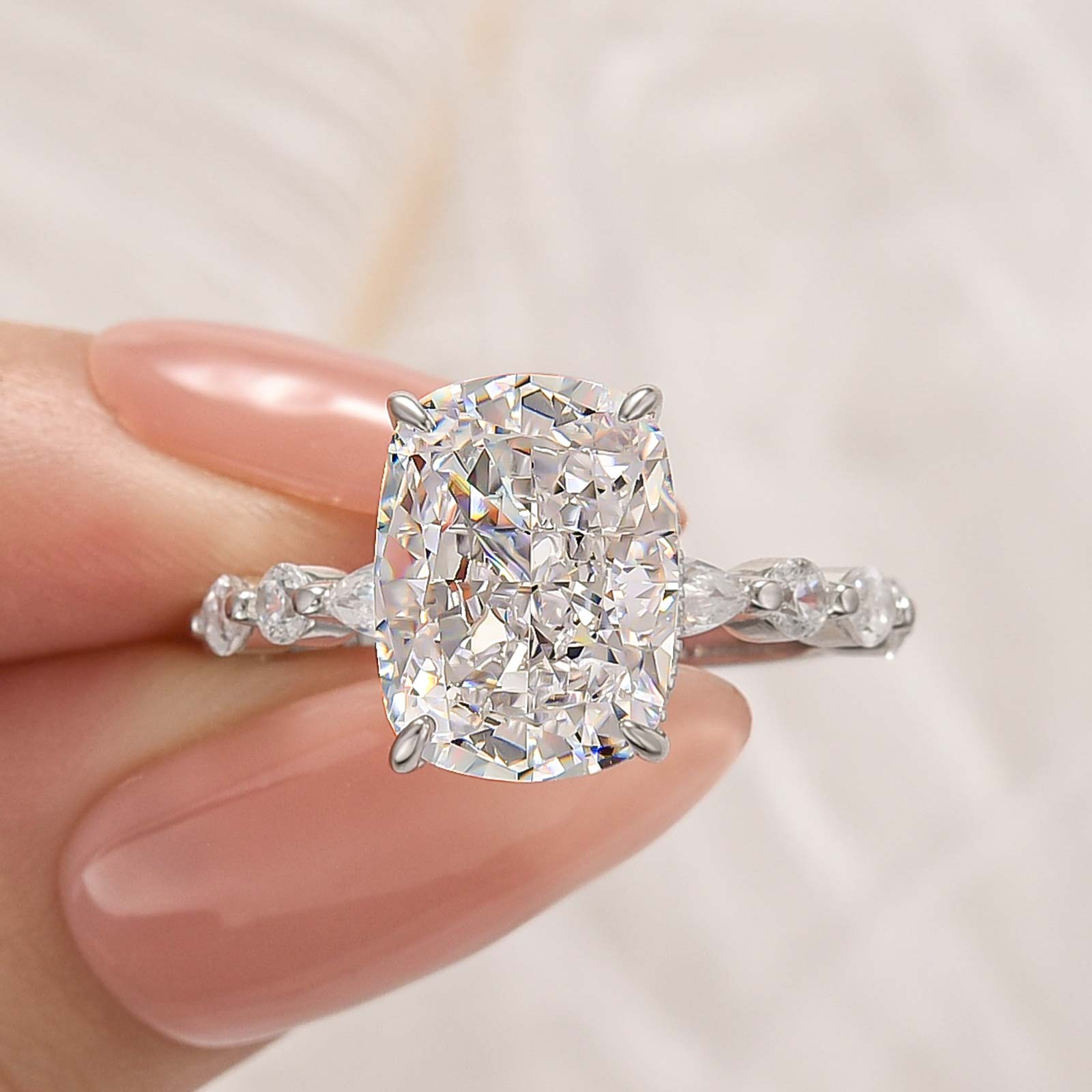 Louily 5.0 Carat Honorable Yellow Gold Crushed Ice Cushion Cut Engagement Ring - louilyjewelry