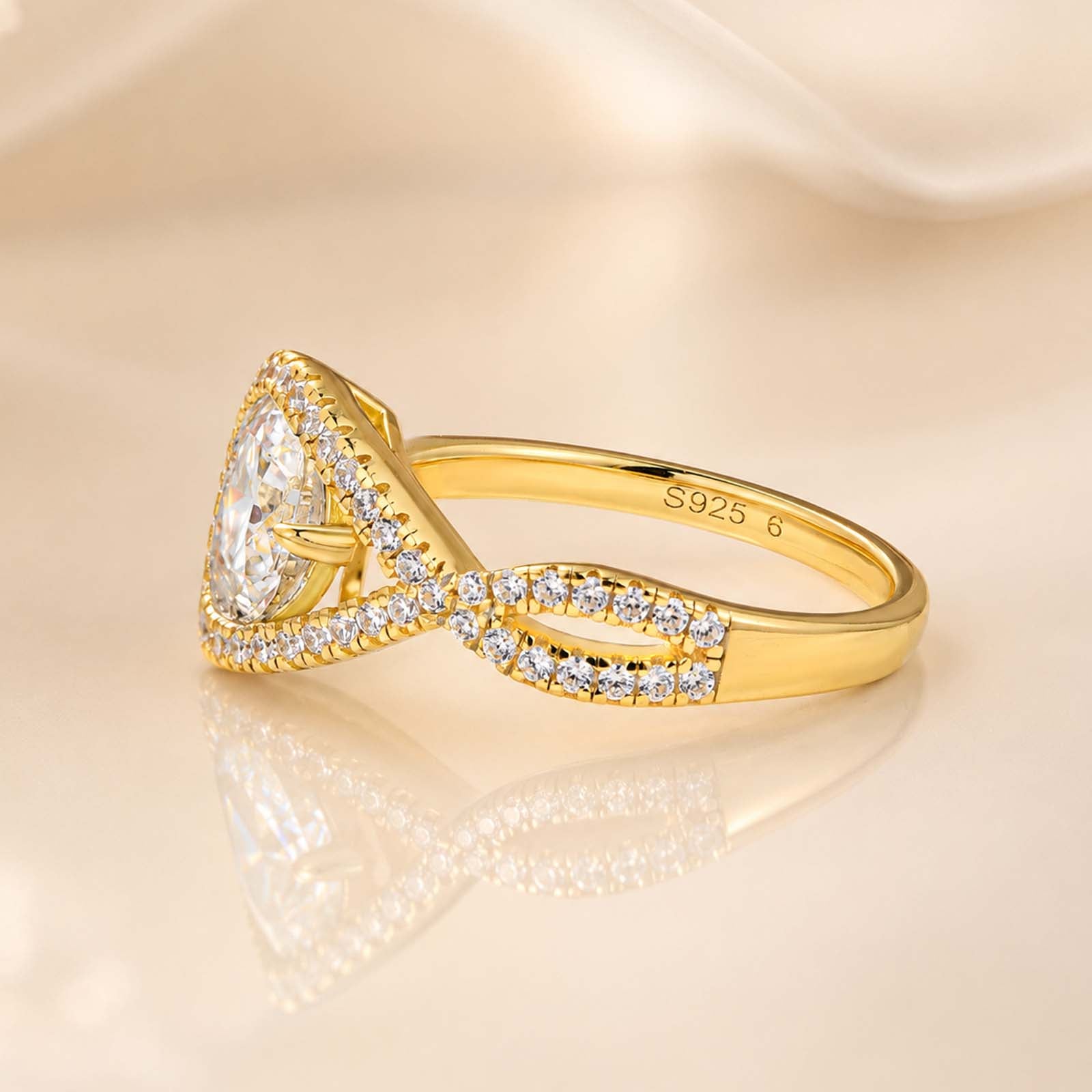 S925 Moissanite Halo 1.2Ct Round Cut Yellow Gold Engagement Ring
