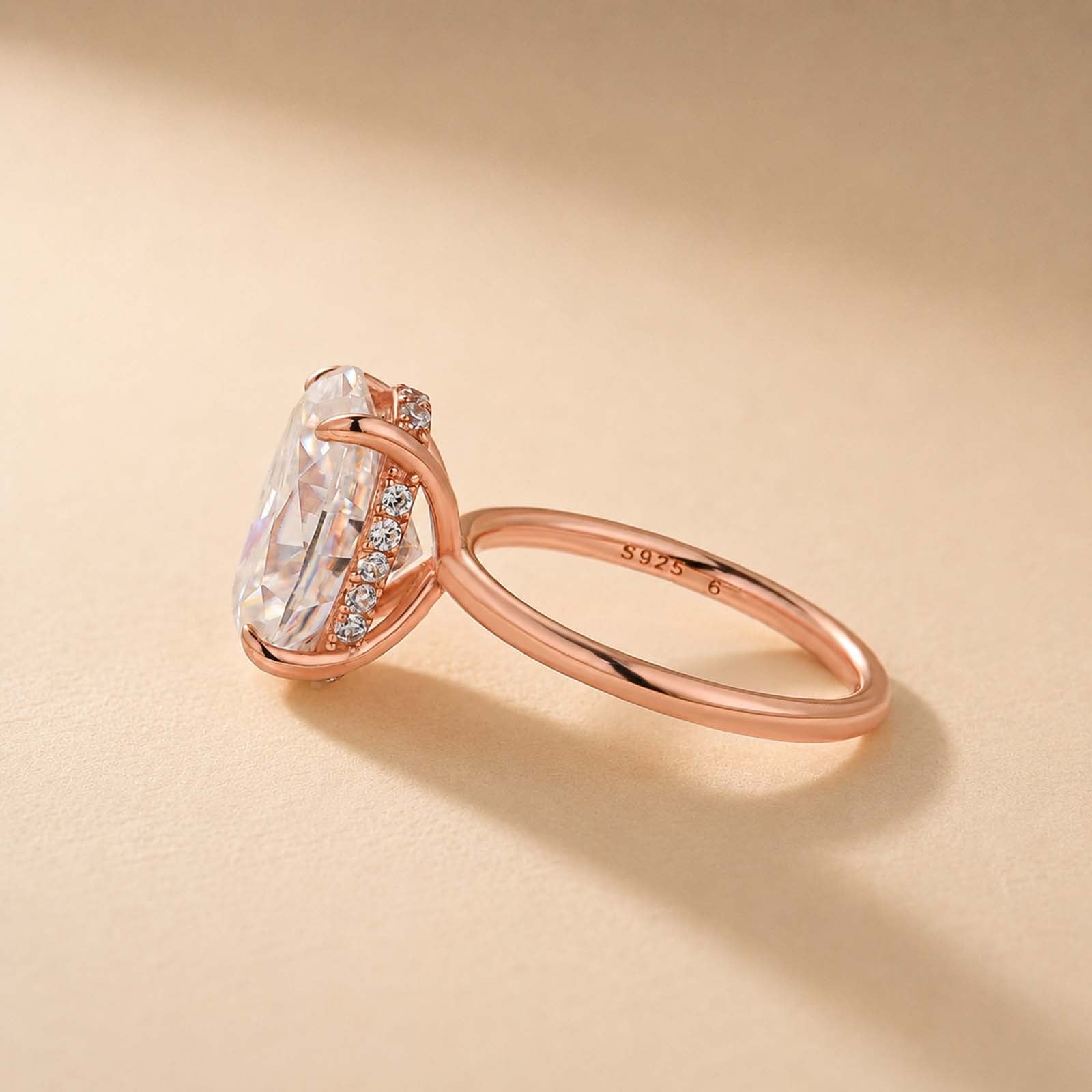 S925 Moissanite 2.0~5.5 Carat Oval Cut Hidden Halo Engagement Ring For Everyday Wear