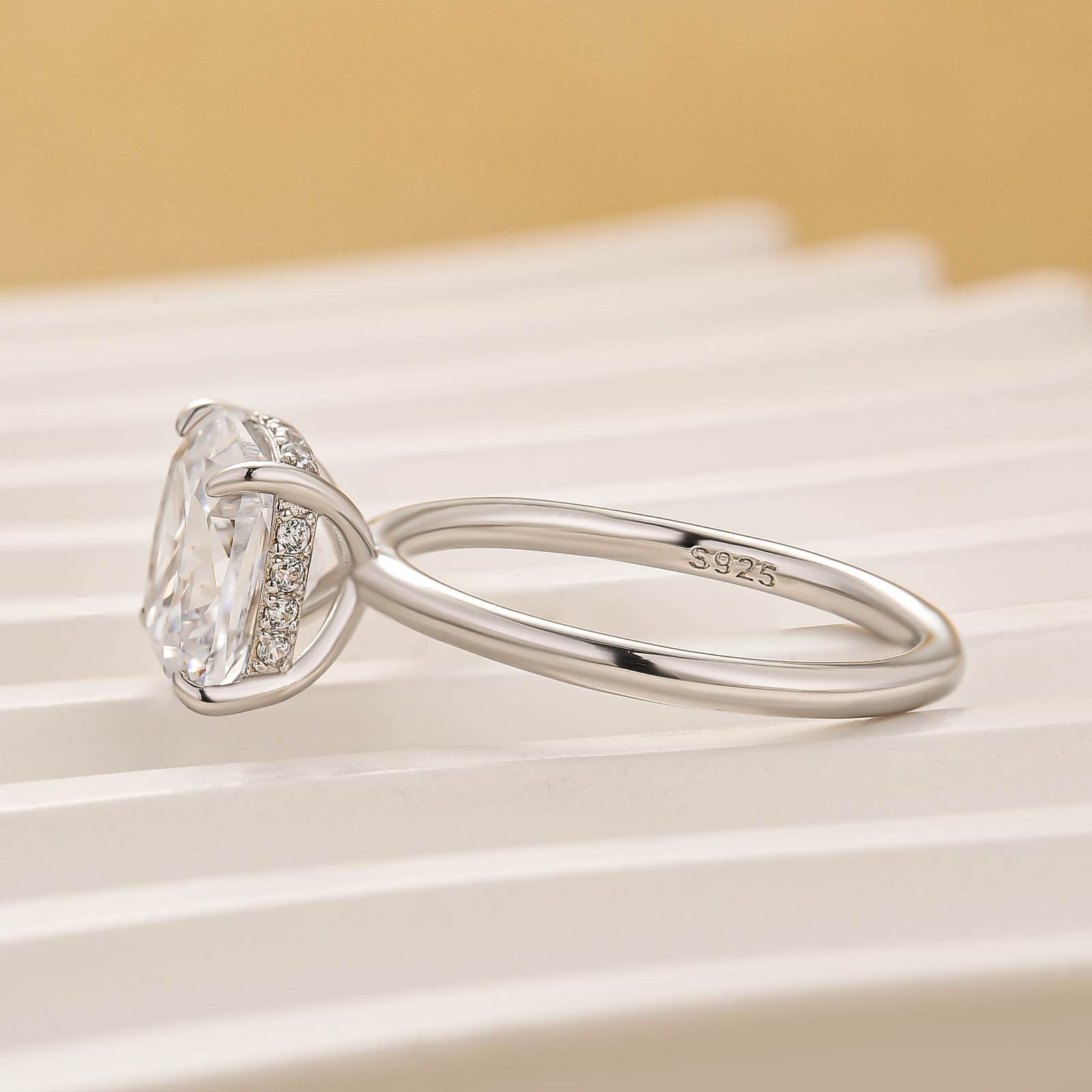 S925 3.0Ct~5.5Ct Cushion Cut Engagement Ring For Everyday Wear In Sterling Silver
