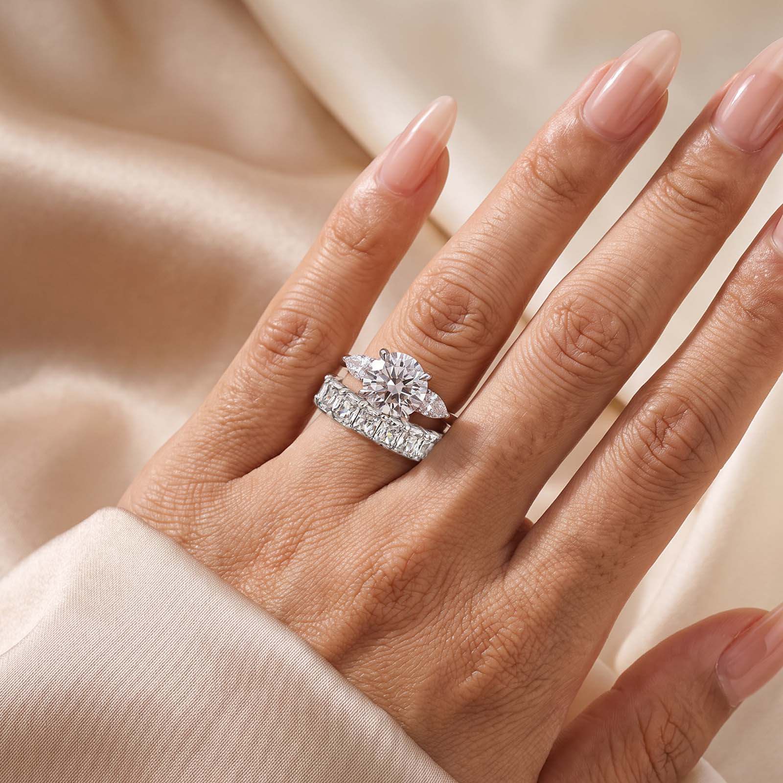 S925 Moissanite 4.0Ct Round Cut Three Stone Ring & 3.5Ct Band Stackable Statement Ring For Her