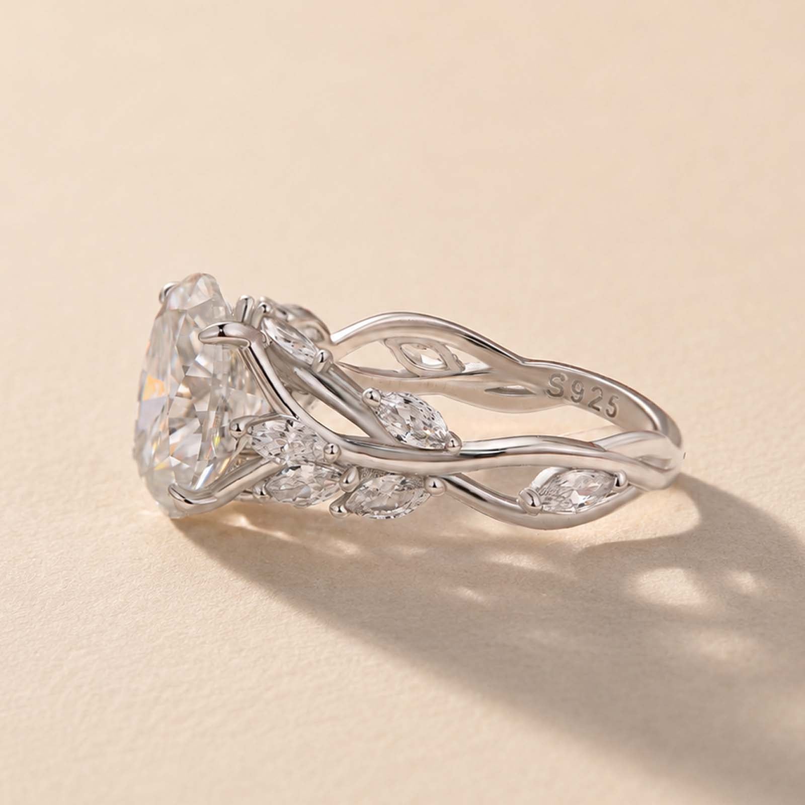 S925 Moissanite 3.0Ct Oval Cut Vintage Side Stone Twist Engagement Ring Nature-Inspired Ring For Everyday Wear