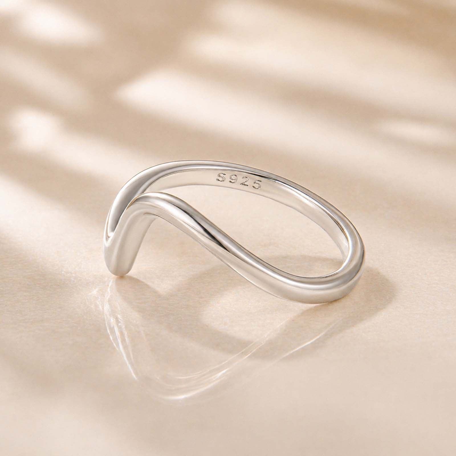 S925 Gold Plated Curved Wedding Band In Sterling Silver Stackable Ring For Woman