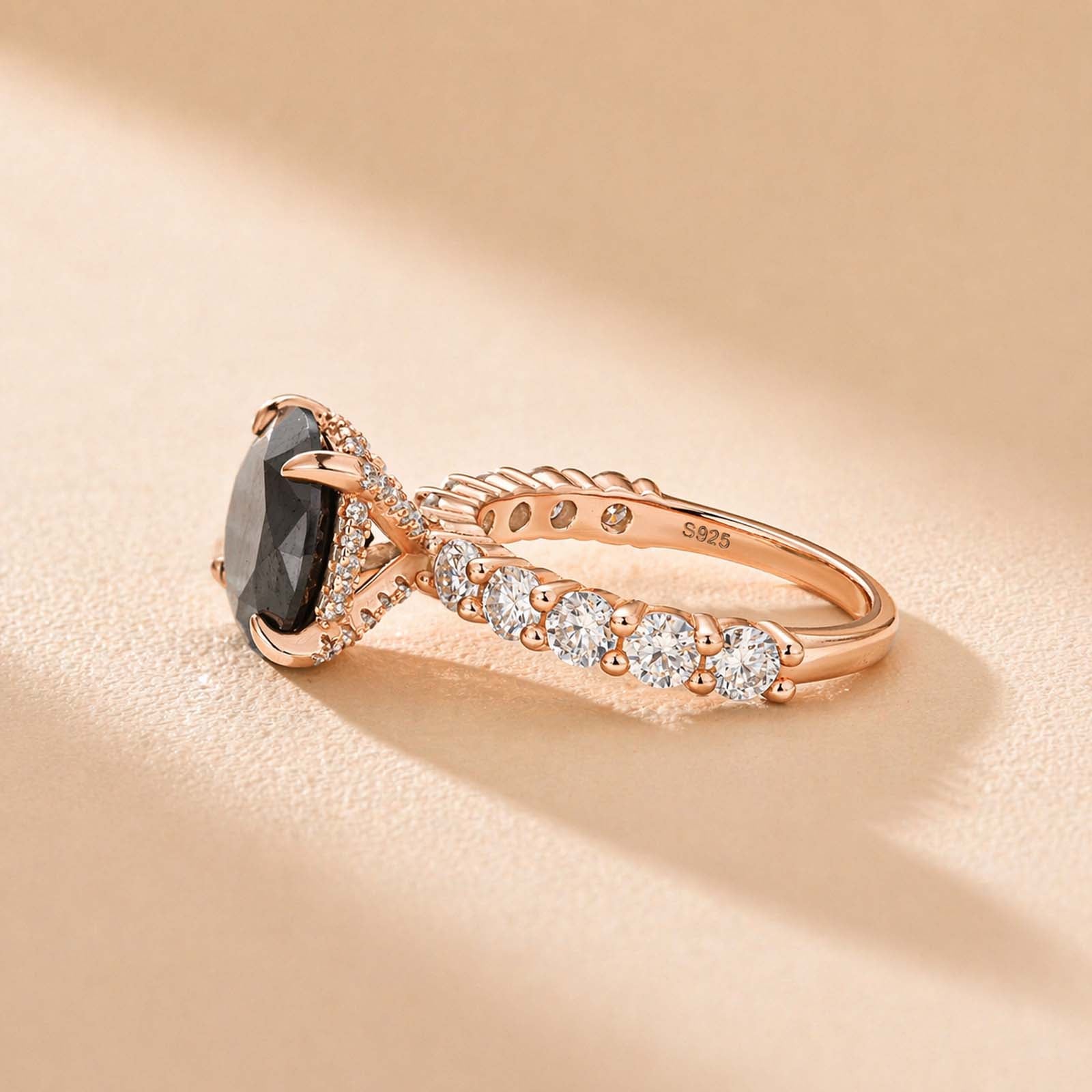 S925 Moissanite 4.0 Carat Round Cut Engagement Ring Black Stone Travel Ring For Everyday Wear
