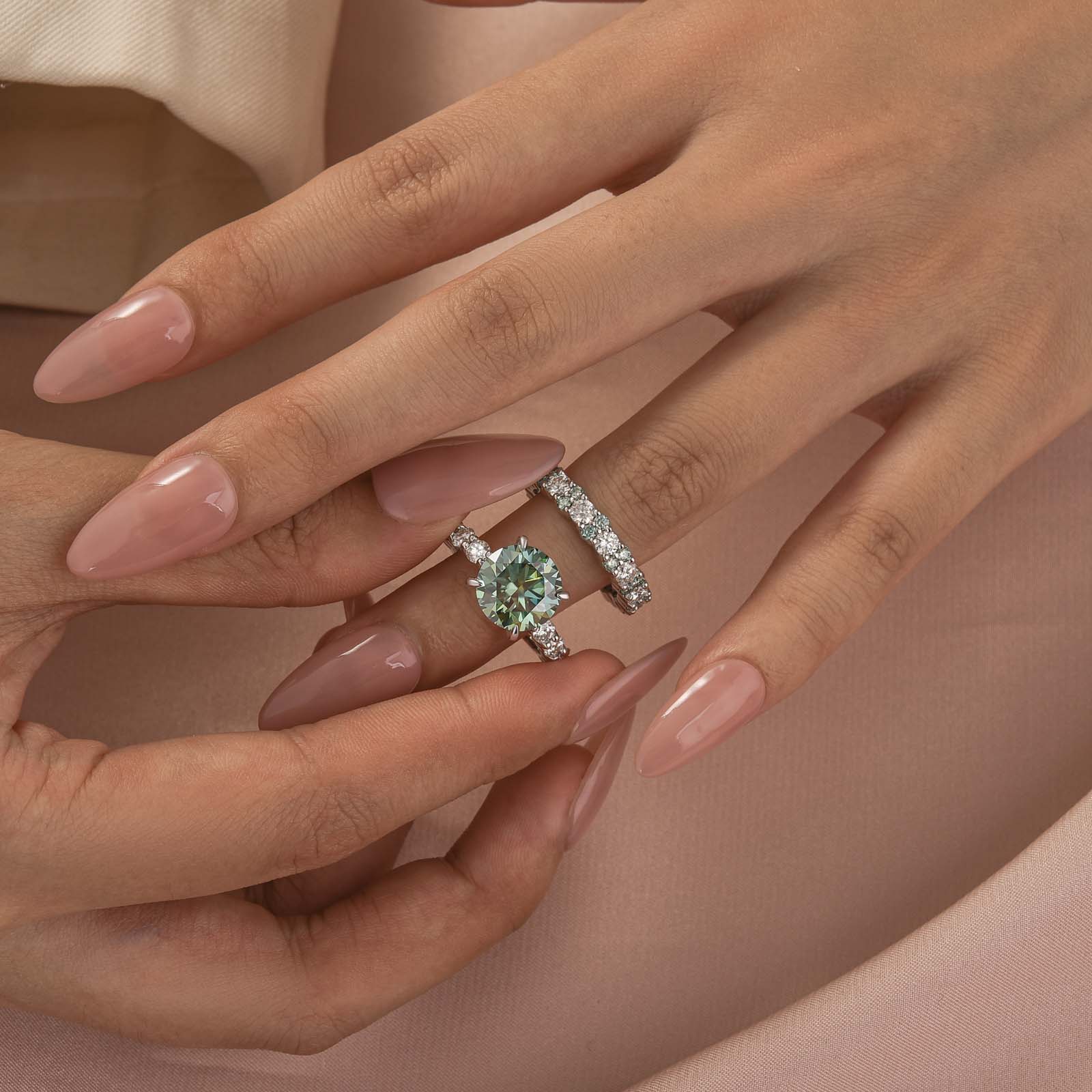 S925 Moissanite 3.0Ct~4.0Ct Round Cut Engagement Ring & 2.5Ct Two-Tone Band Nest Bridal Ring Set