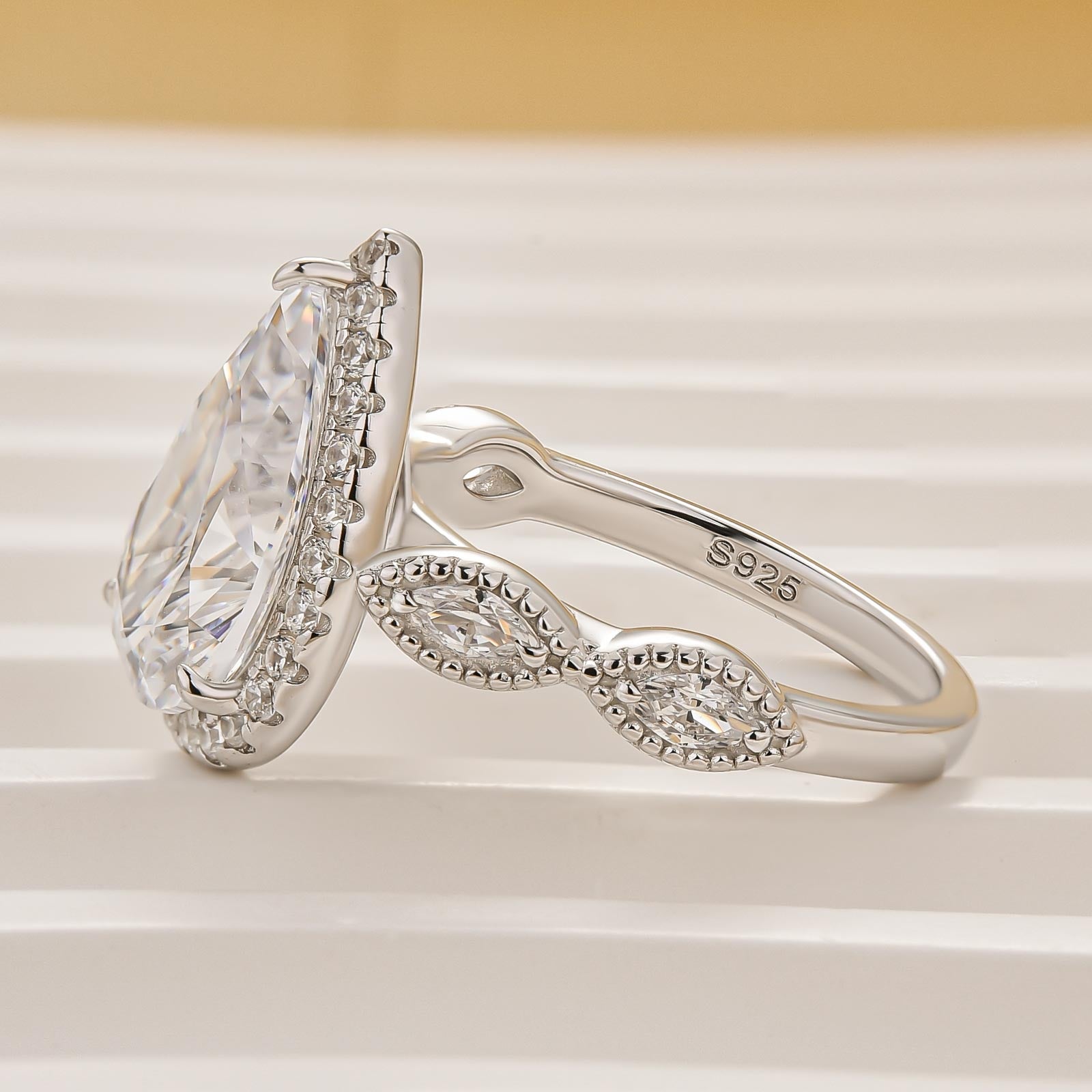 Louily Classic 4.0Ct Pear Cut Halo Design Engagement Ring In Sterling Silver