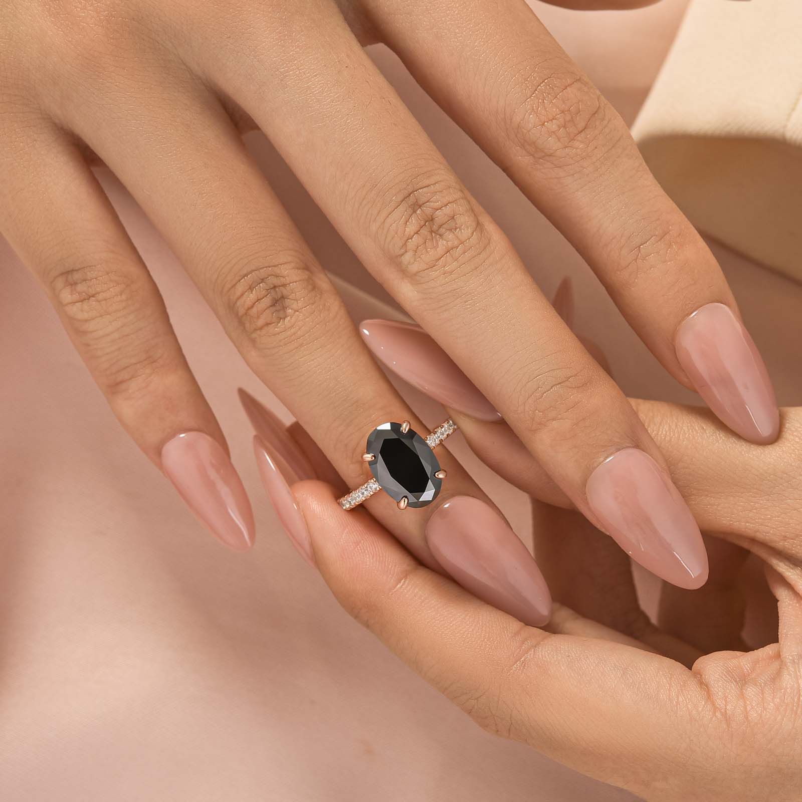 S925 Moissanite 4.0Ct Oval Cut Solid Black Dual Side Pave Rose Gold Plated Engagement Ring In Sterling Silver