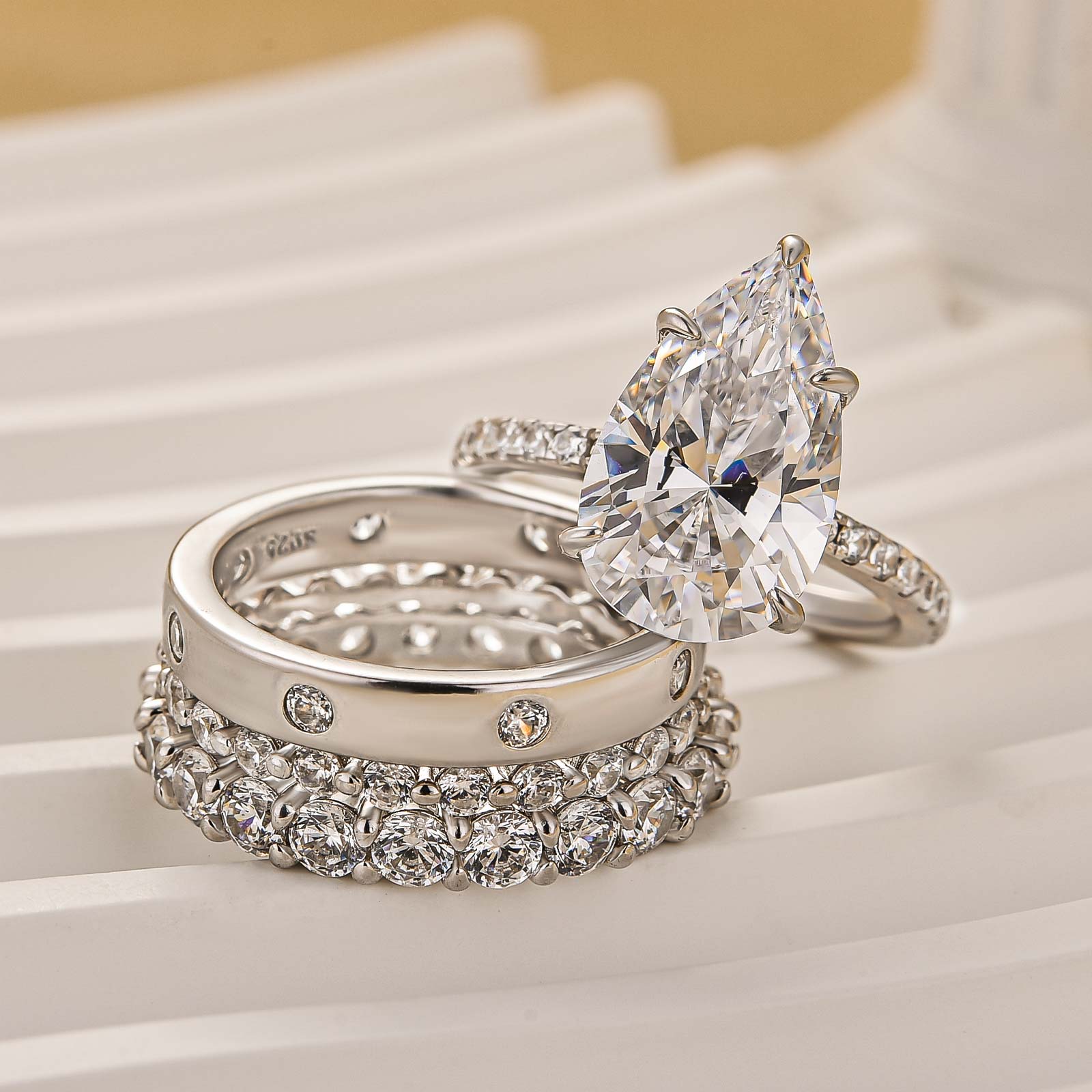 4PC 4.5Ct Pear Cut Wedding Ring Set With Three Classic Wedding Bands