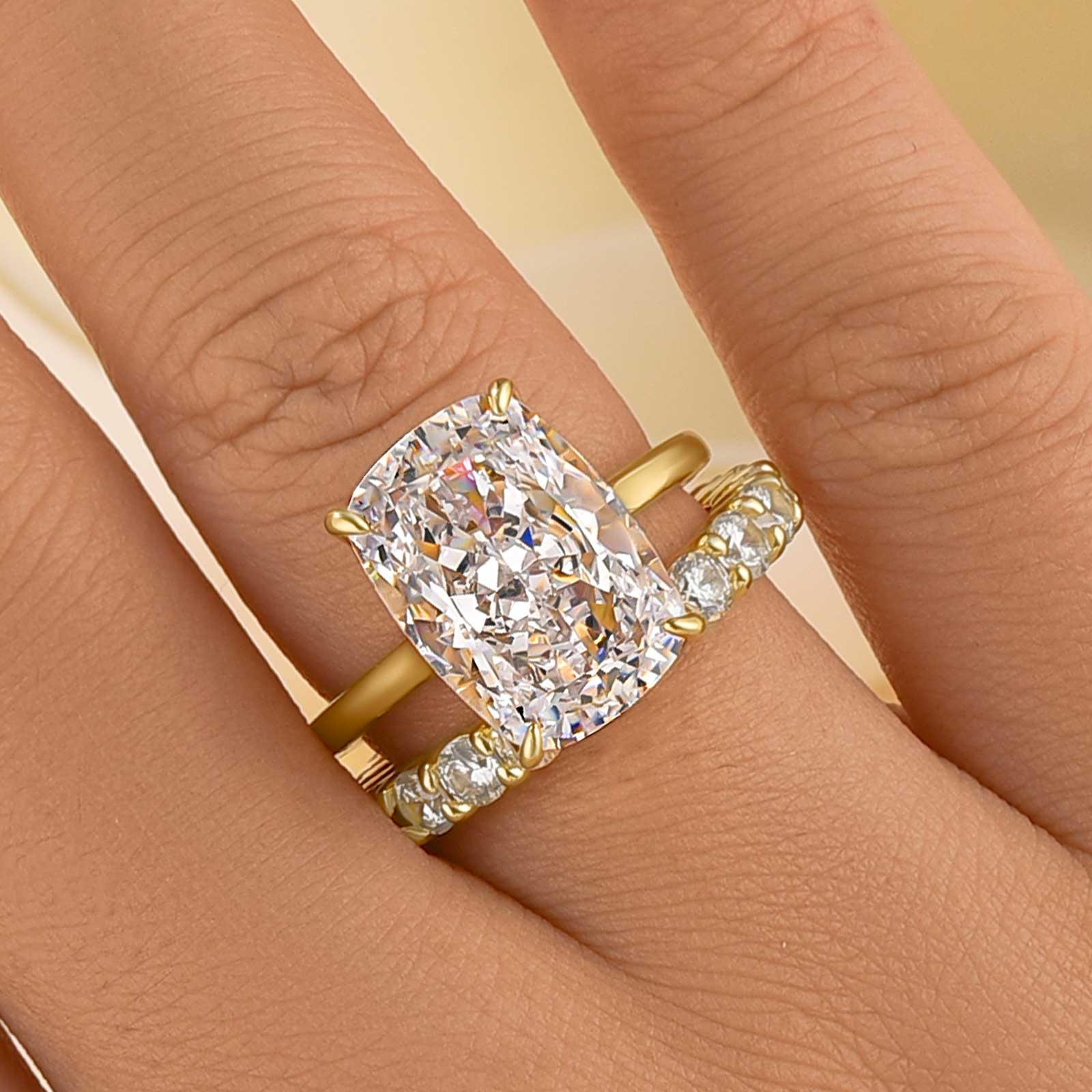 2PC Yellow Gold Wedding Set 8.5Ct Cushion Cut Hidden Halo Engagement Ring With Eternity Round Cut Wedding Band