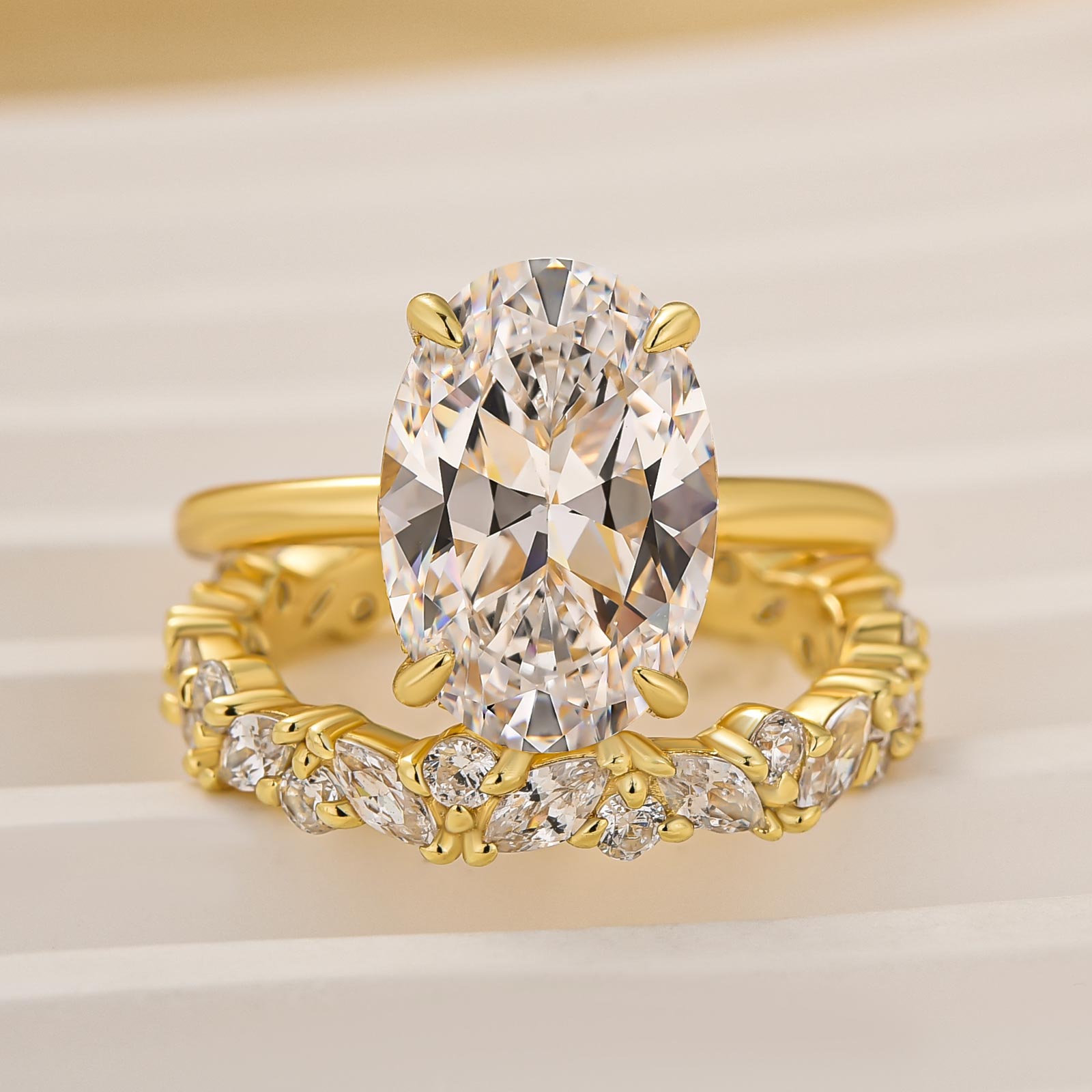 2PC Wedding Ring Set Exclusive Oval Cut Engagement Ring With Fashion Design Wedding Band