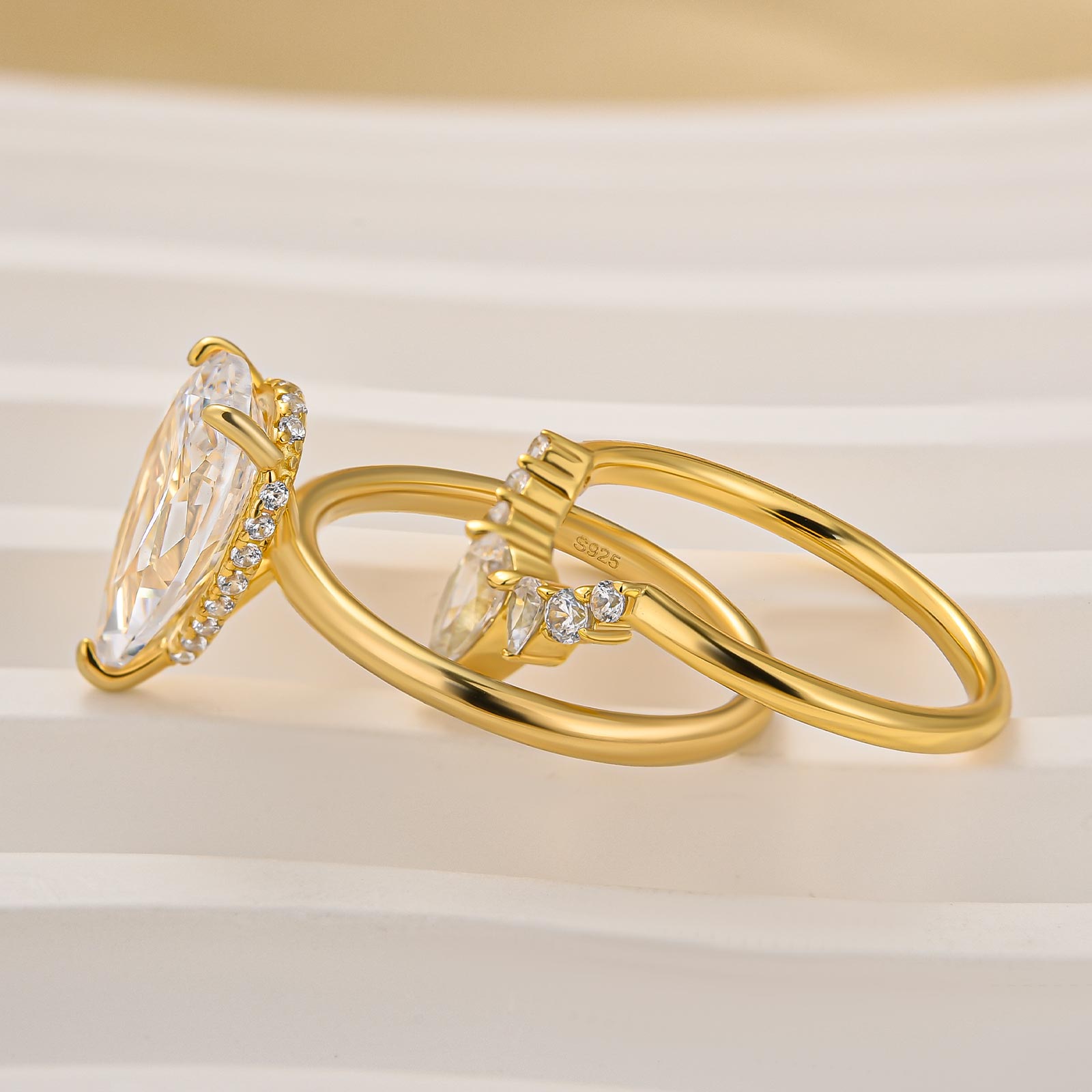 2PC 4.0Ct Pear Cut Wedding Ring Set With Classic Wedding Band