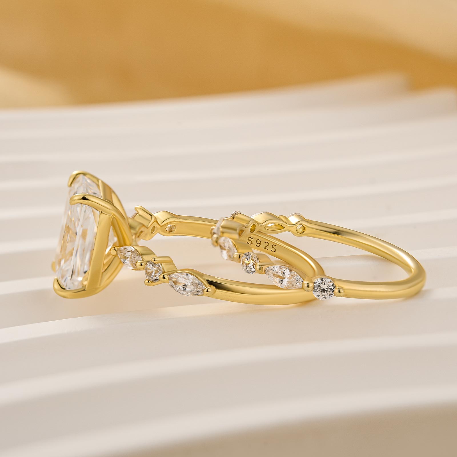 Louily Unique 2PC 3.5Ct Radiant Cut Wedding Ring Set Engagement Ring In Sterling Silver