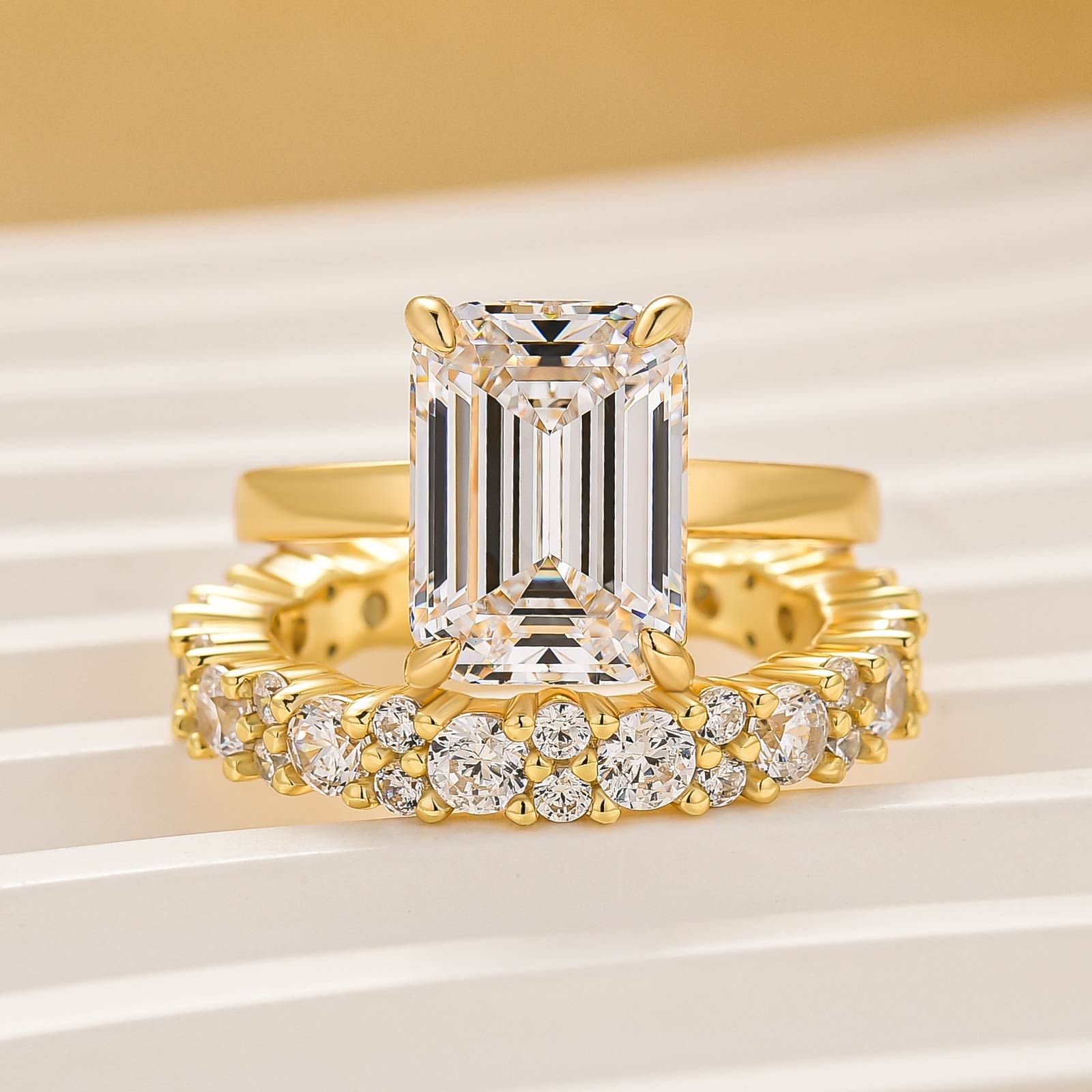 S925 4.5Ct Emerald Cut Solitaire Engagement Ring with Round Cut Wedding Band - louilyjewelry