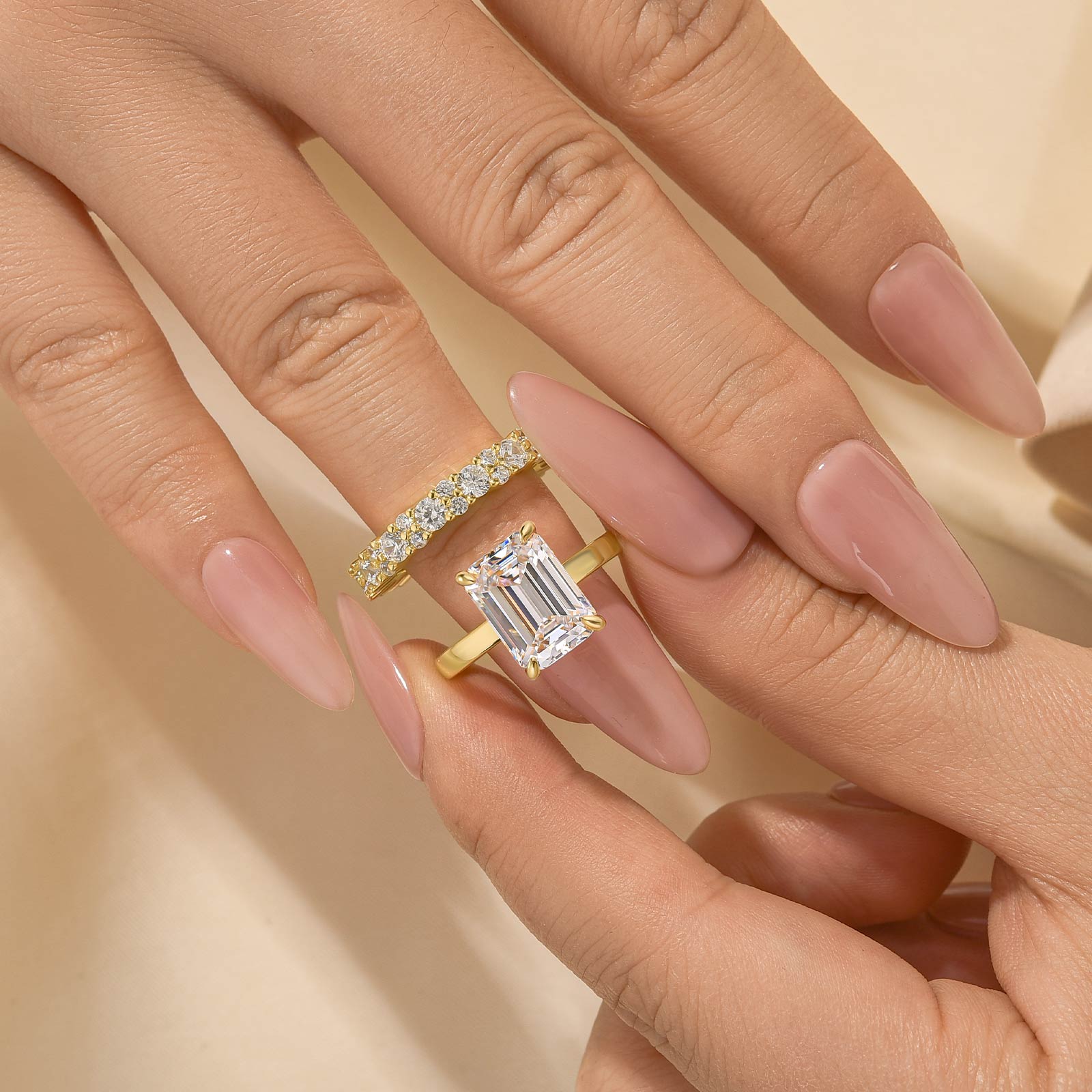 S925 4.5Ct Emerald Cut Solitaire Engagement Ring with Round Cut Wedding Band - louilyjewelry
