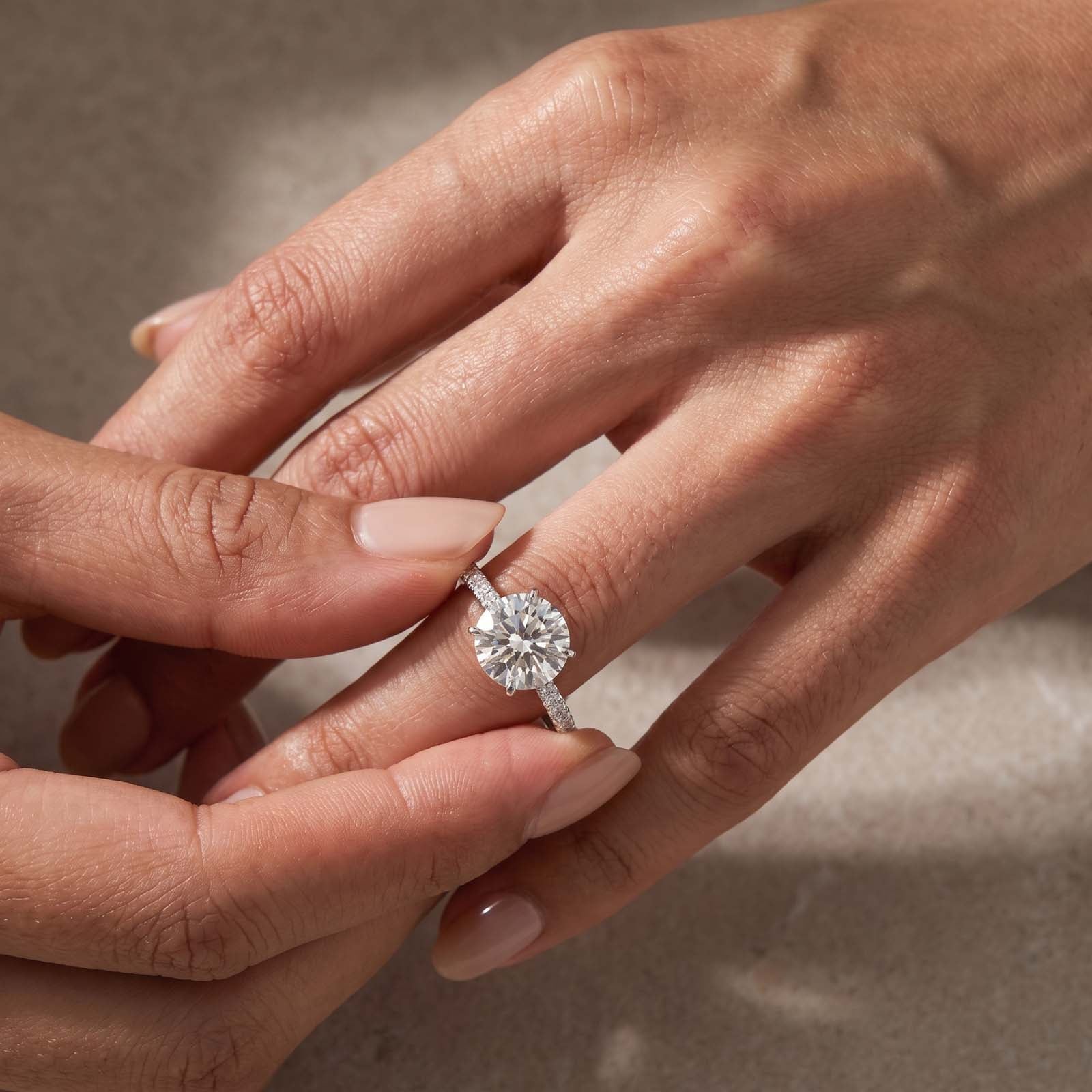 S925 Moissanite 4.0/3.0 Carat Round Cut Engagement Ring Stackable Ring For Women Everyday Wear