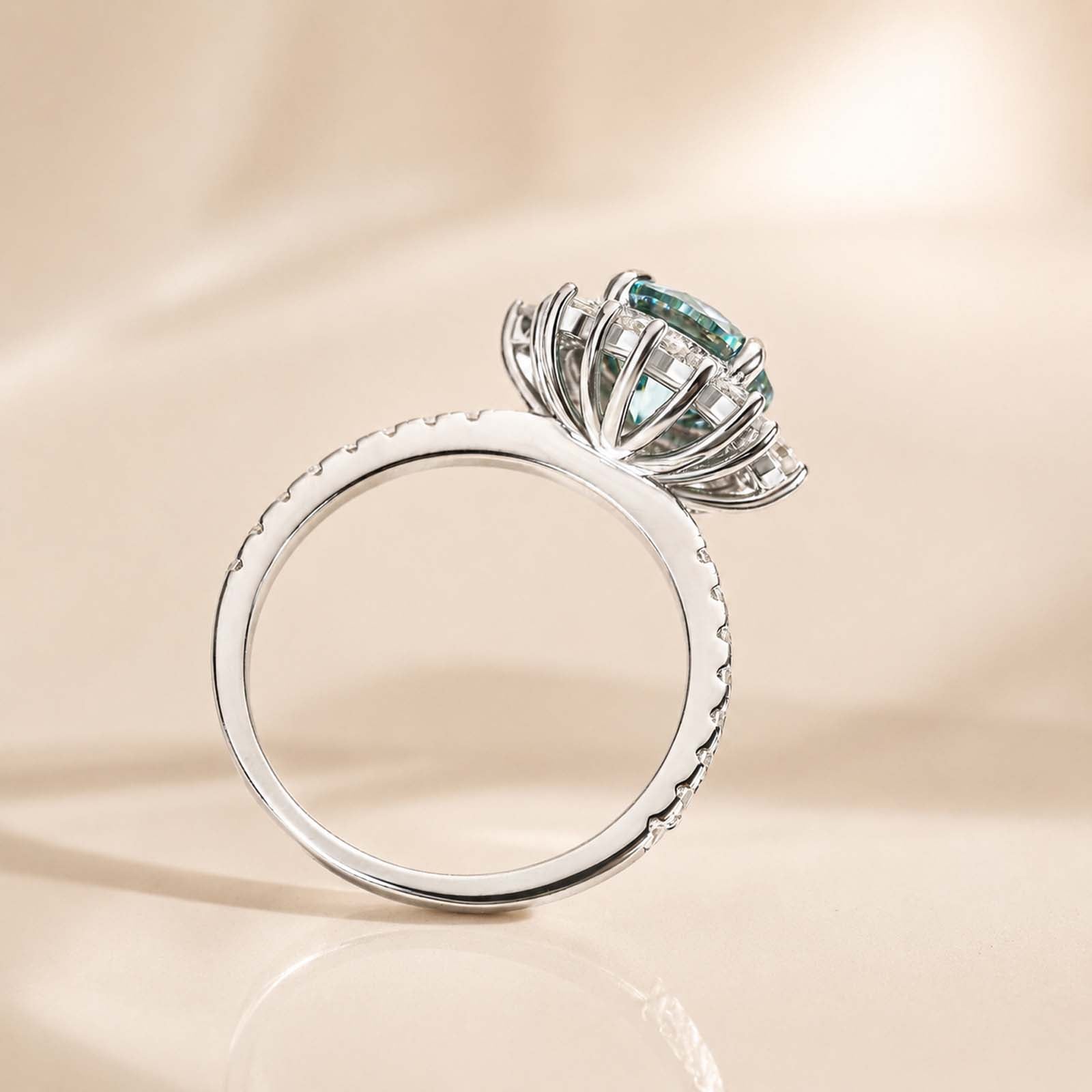 S925 Moissanite 2 Ct Snowflake Design Halo Round Cyan Blue Stone Engagement Ring