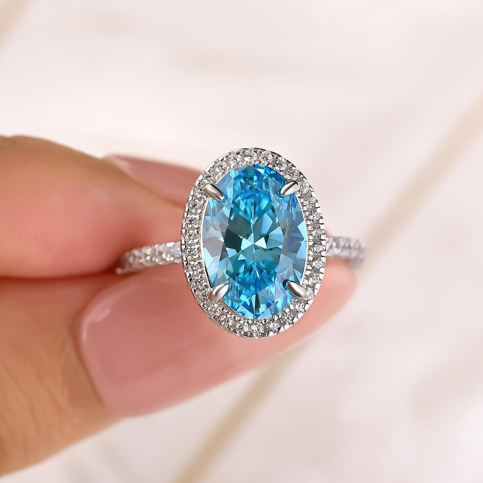 Vintage 4.0 Ct Halo Oval Cut Blue Stone Engagement Ring For Women In Sterling Silver