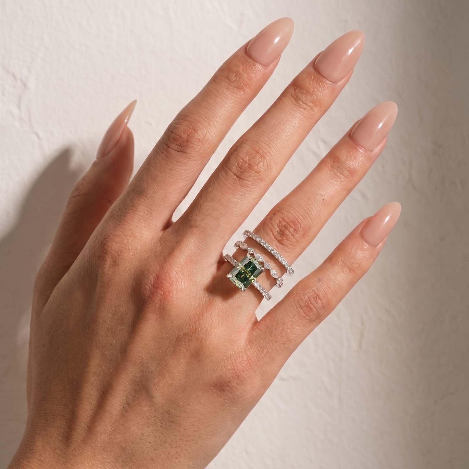 S925 Moissanite 3.5CT Radiant Cut Green Engagement Ring with Round & Marquise Accents Bands