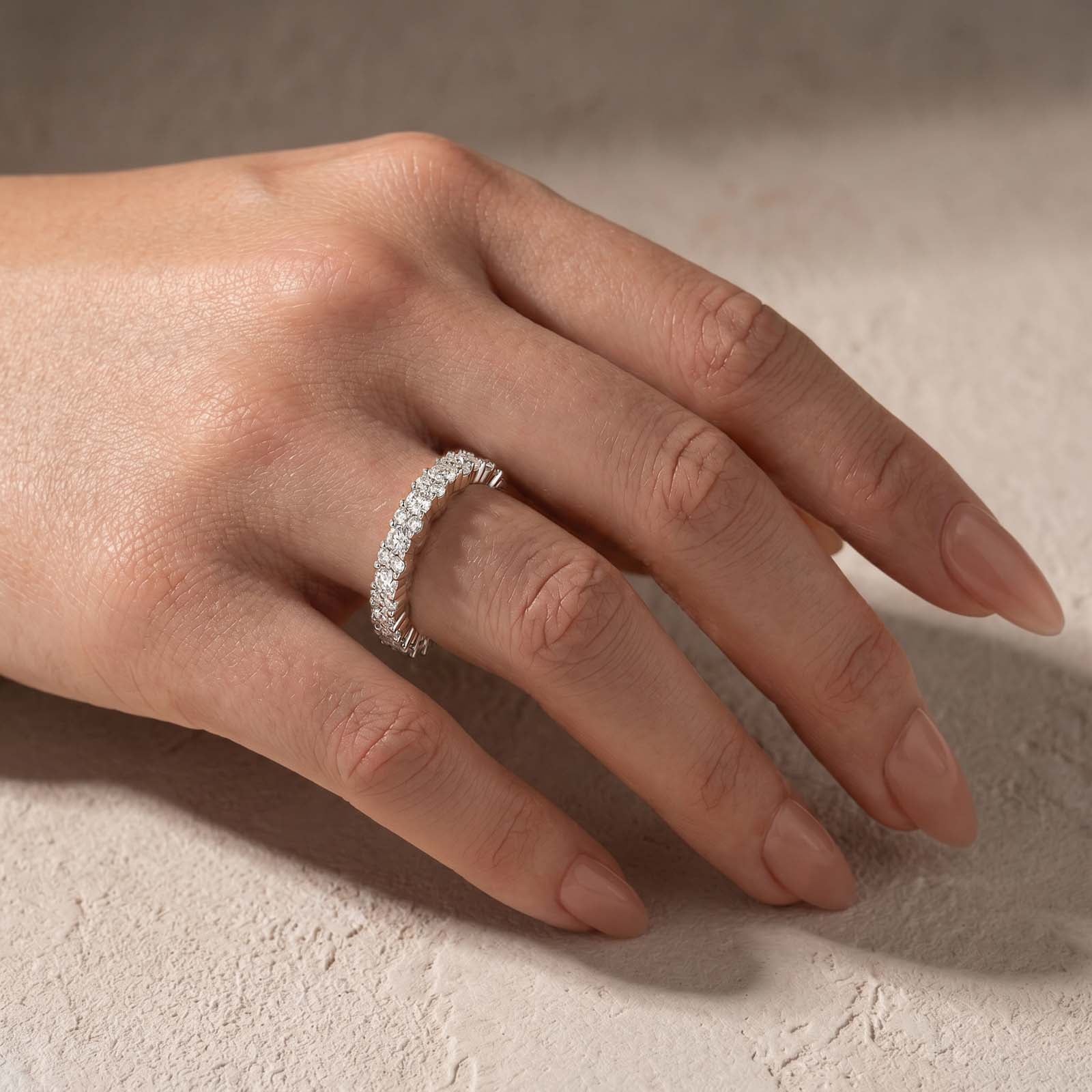S925 Moissanite 2.5 Ct Round Cut Full Wedding Band Stackable Everyday Wearable Ring for Women