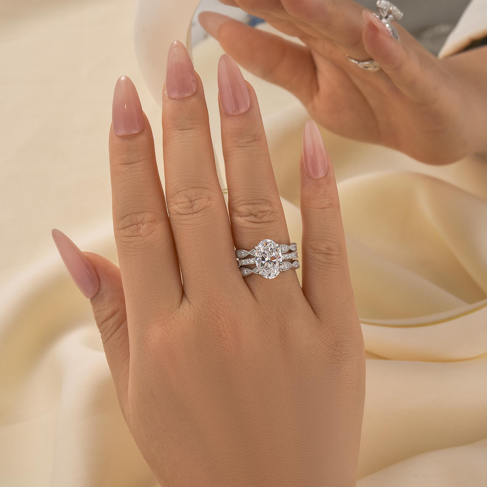 Louily Elegant 2PC 4.0Ct Oval Cut Engagement Ring Wedding Ring Set In Sterling Silver