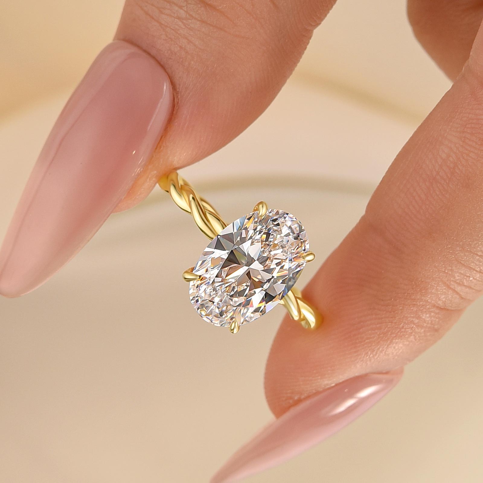 S925 Twisted 4.0Ct Oval Cut Engagement Ring Travel Ring for Women