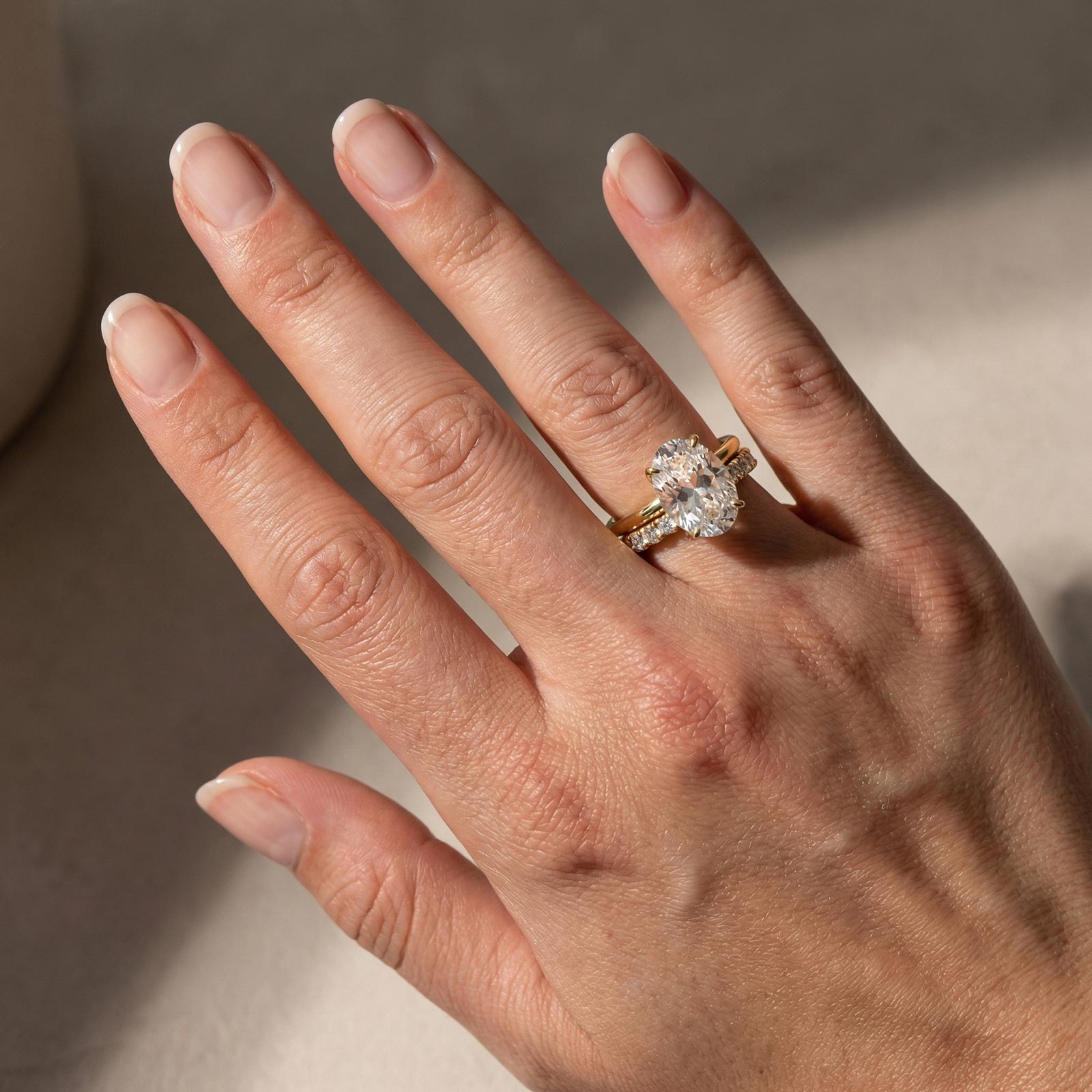 S925 4.5Ct Oval Cut Solitaire Engagement Ring in Sterling Silver with Open Round Cut Eternity Wedding Band
