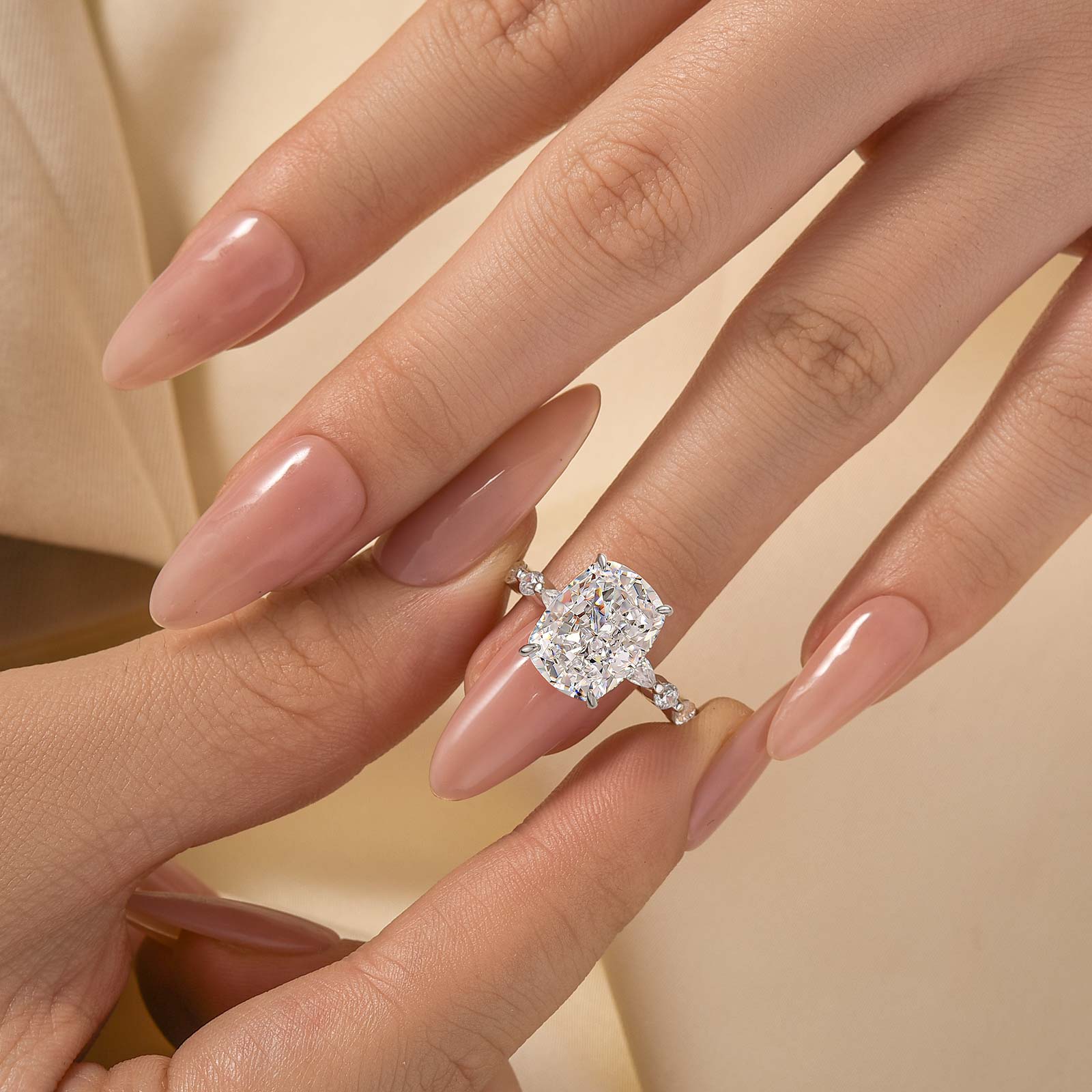 Louily 5.0 Carat Honorable Yellow Gold Crushed Ice Cushion Cut Engagement Ring - louilyjewelry