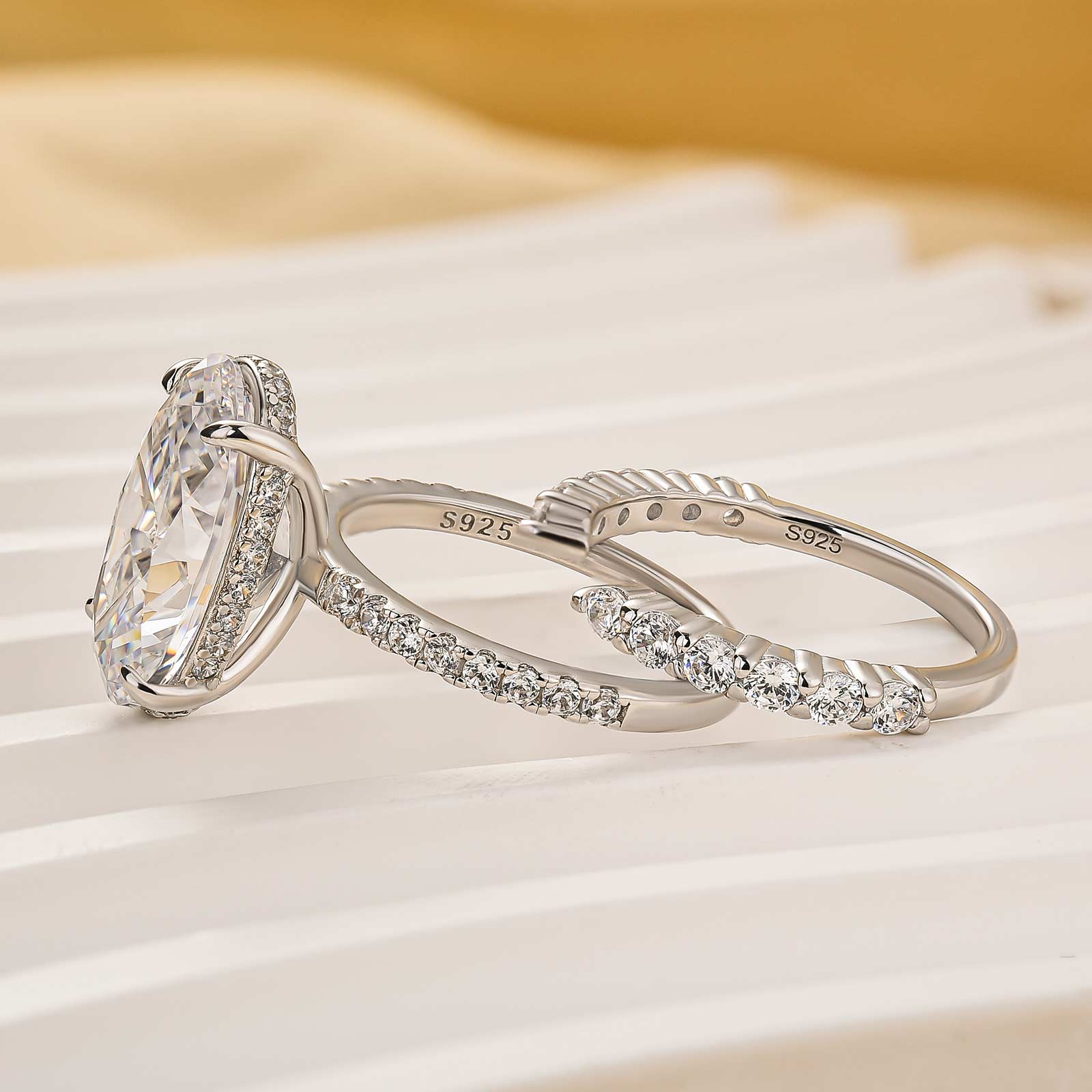 6.0Ct Oval Cut Engagement Ring With Classic Open Wedding Band