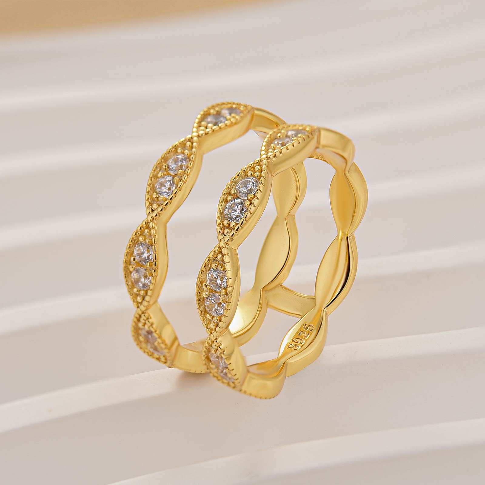 Louily Special Round Cut Jacket Wedding Band For Women In Sterling Silver