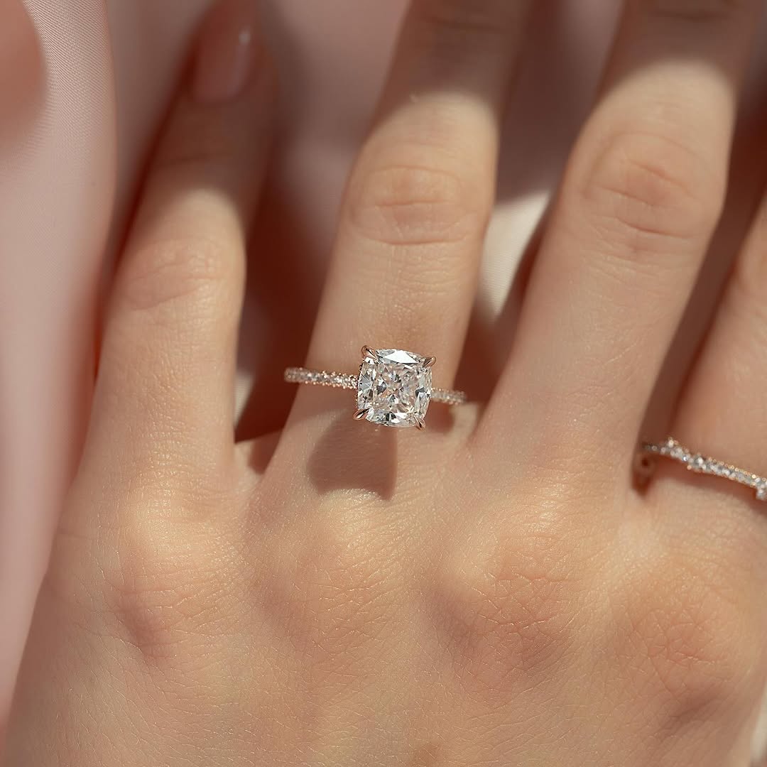 Louily Classic 3.0Ct Cushion Cut Engagement Ring In Sterling Silver